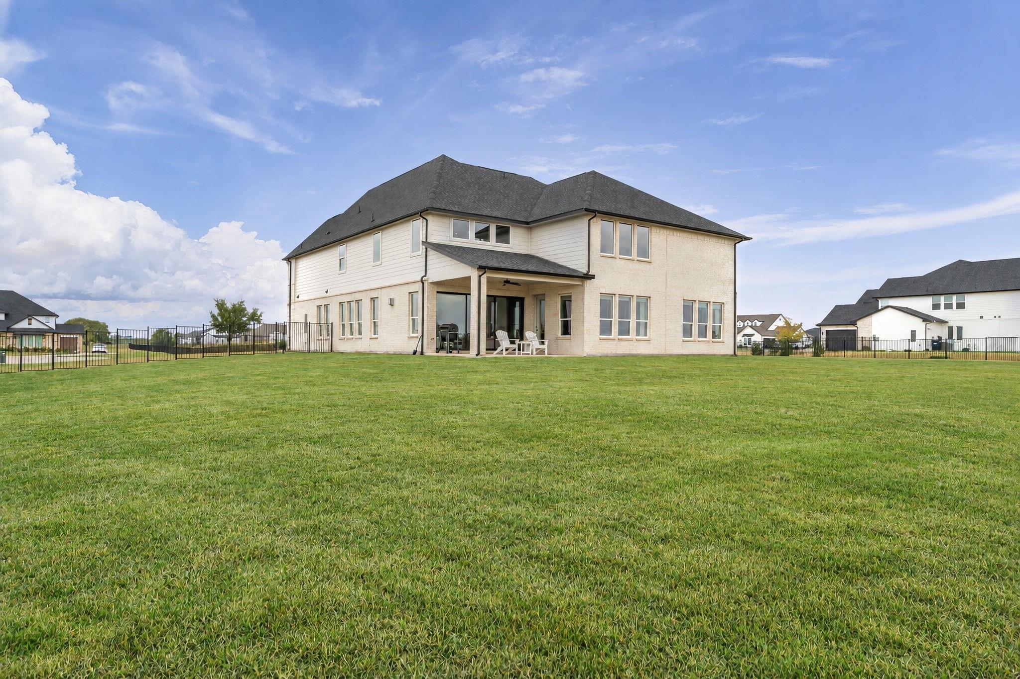 main property photo 37
