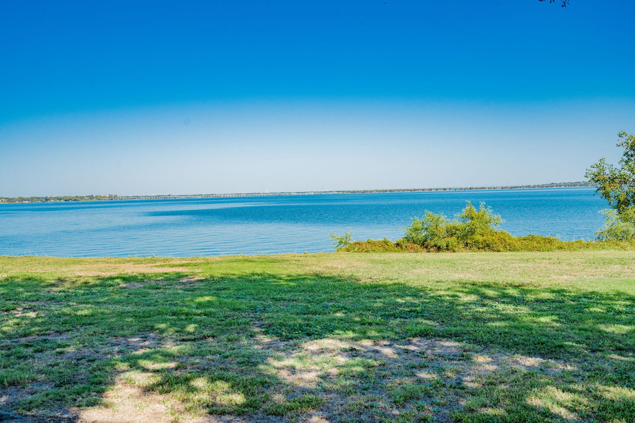 main property photo 28