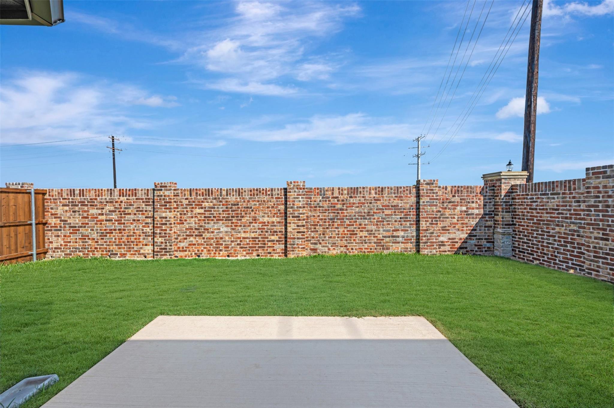 main property photo 36