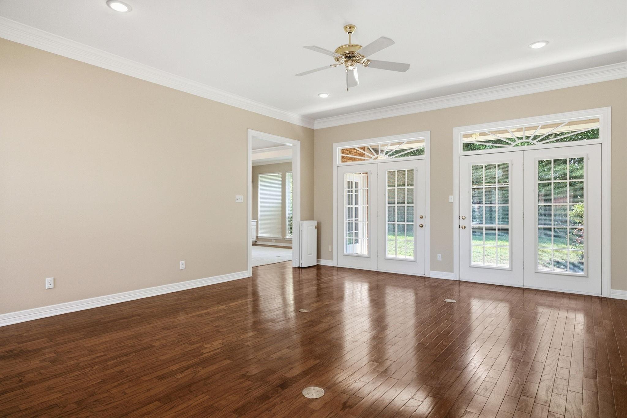 main property photo 5