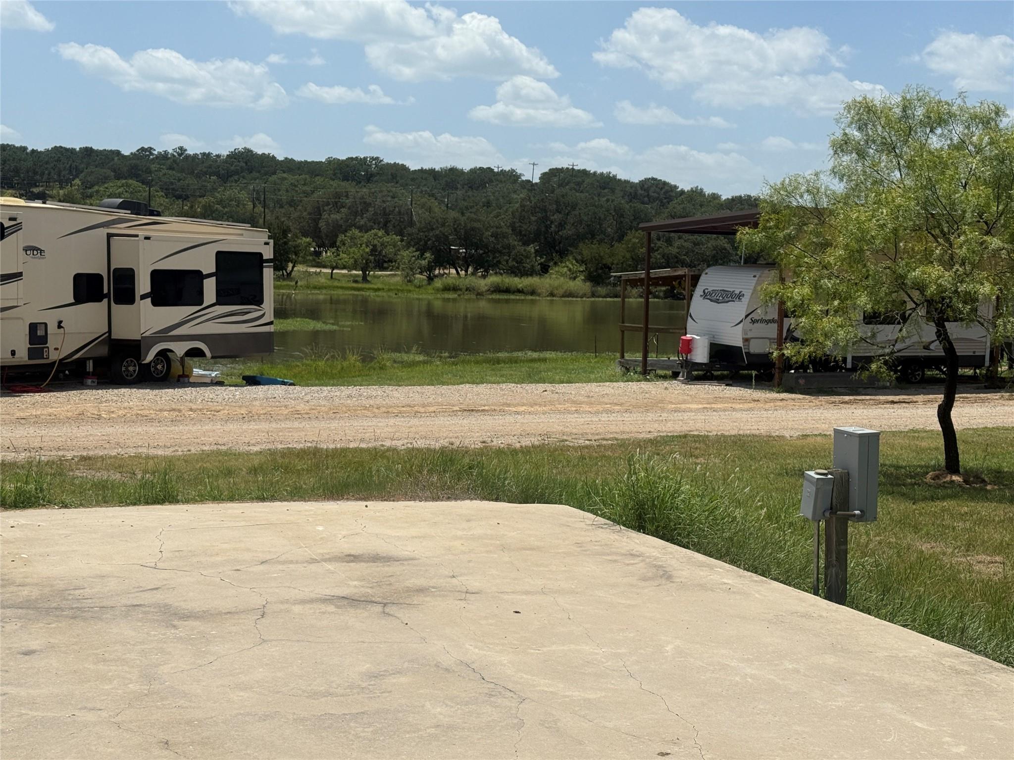 main property photo 9