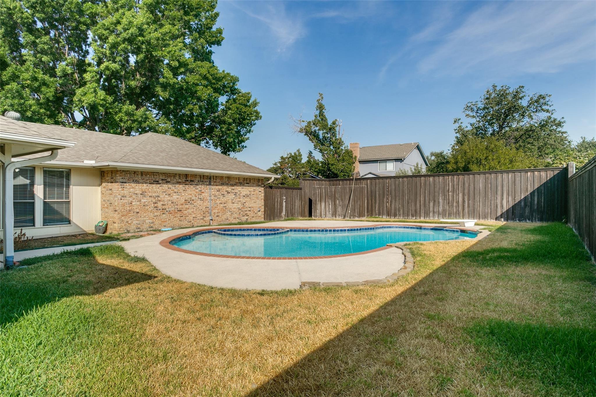 main property photo 24