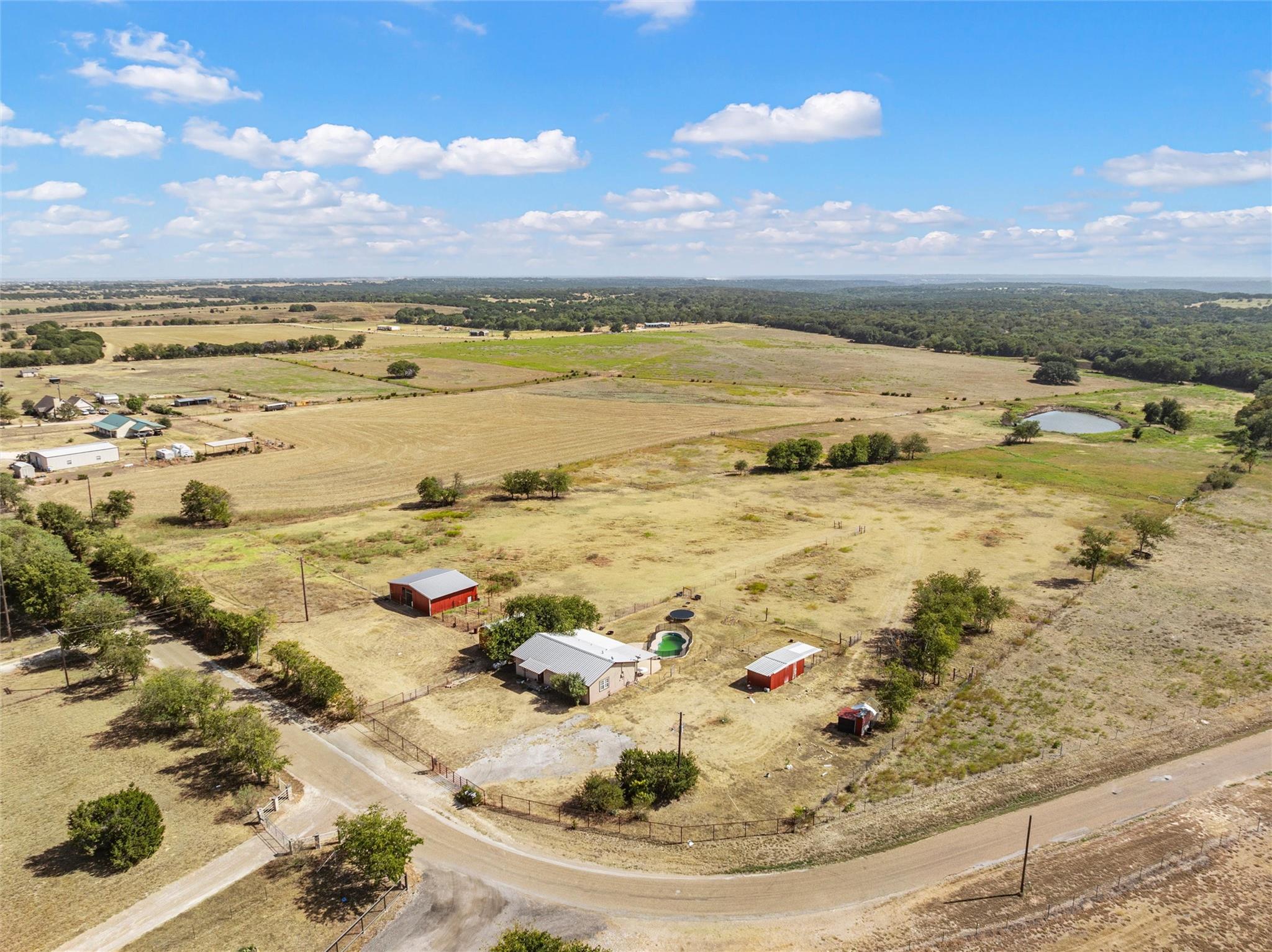 main property photo 33
