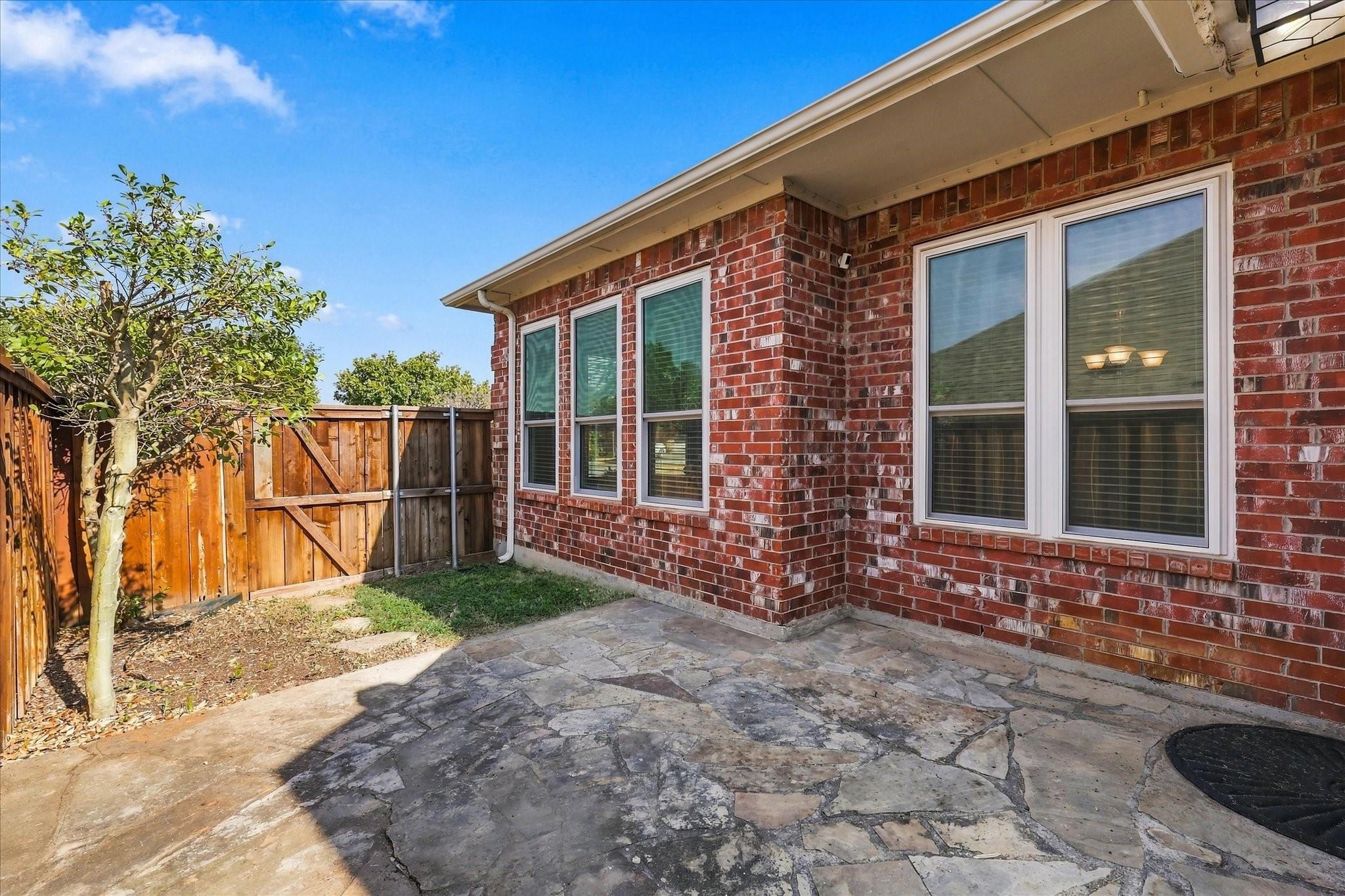 main property photo 22