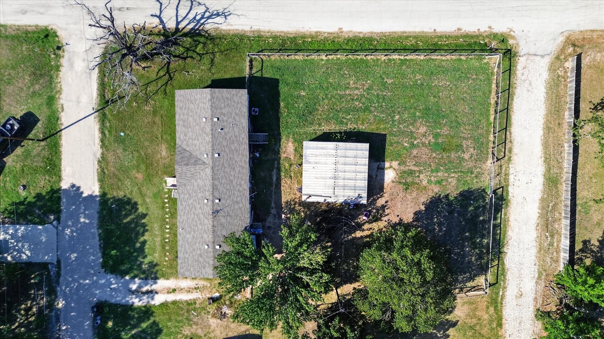 main property photo 34