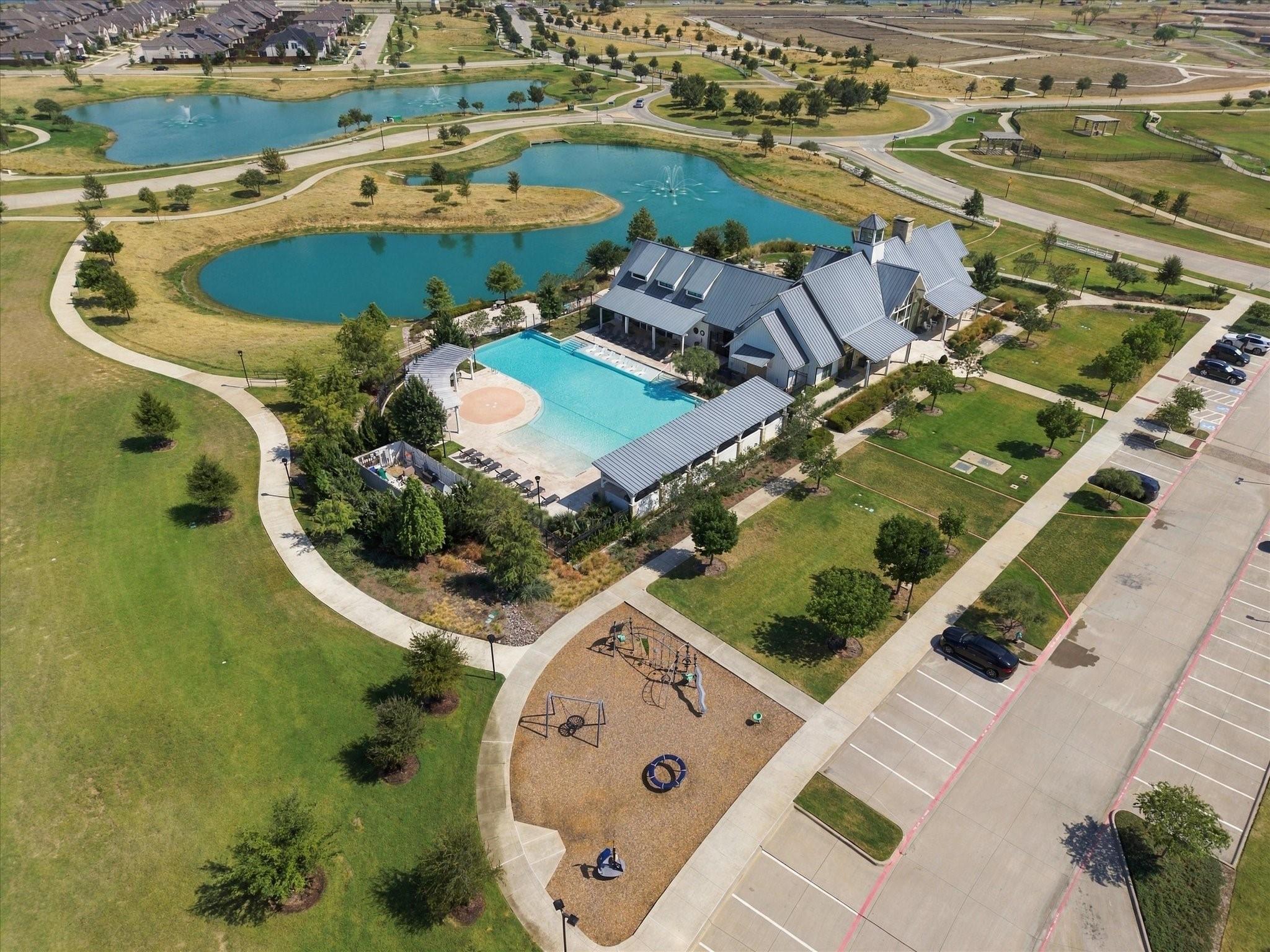 main property photo 37