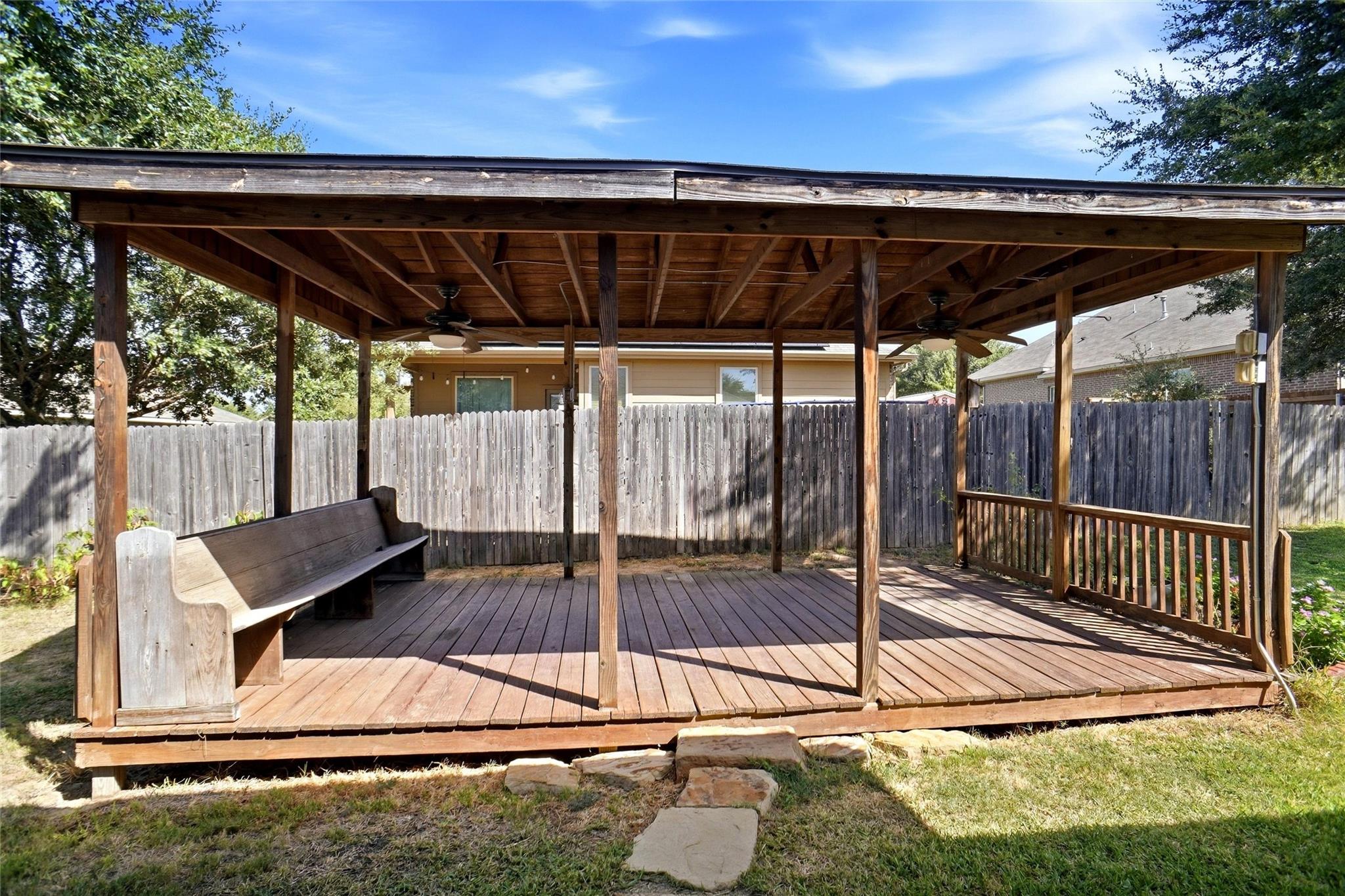 main property photo 13