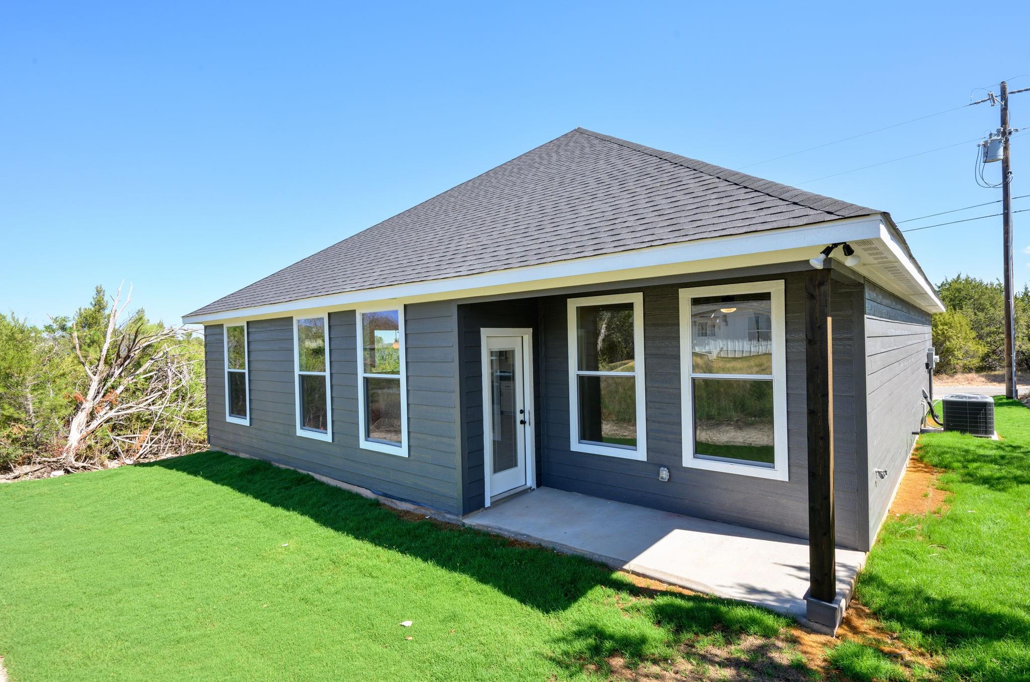 main property photo 30