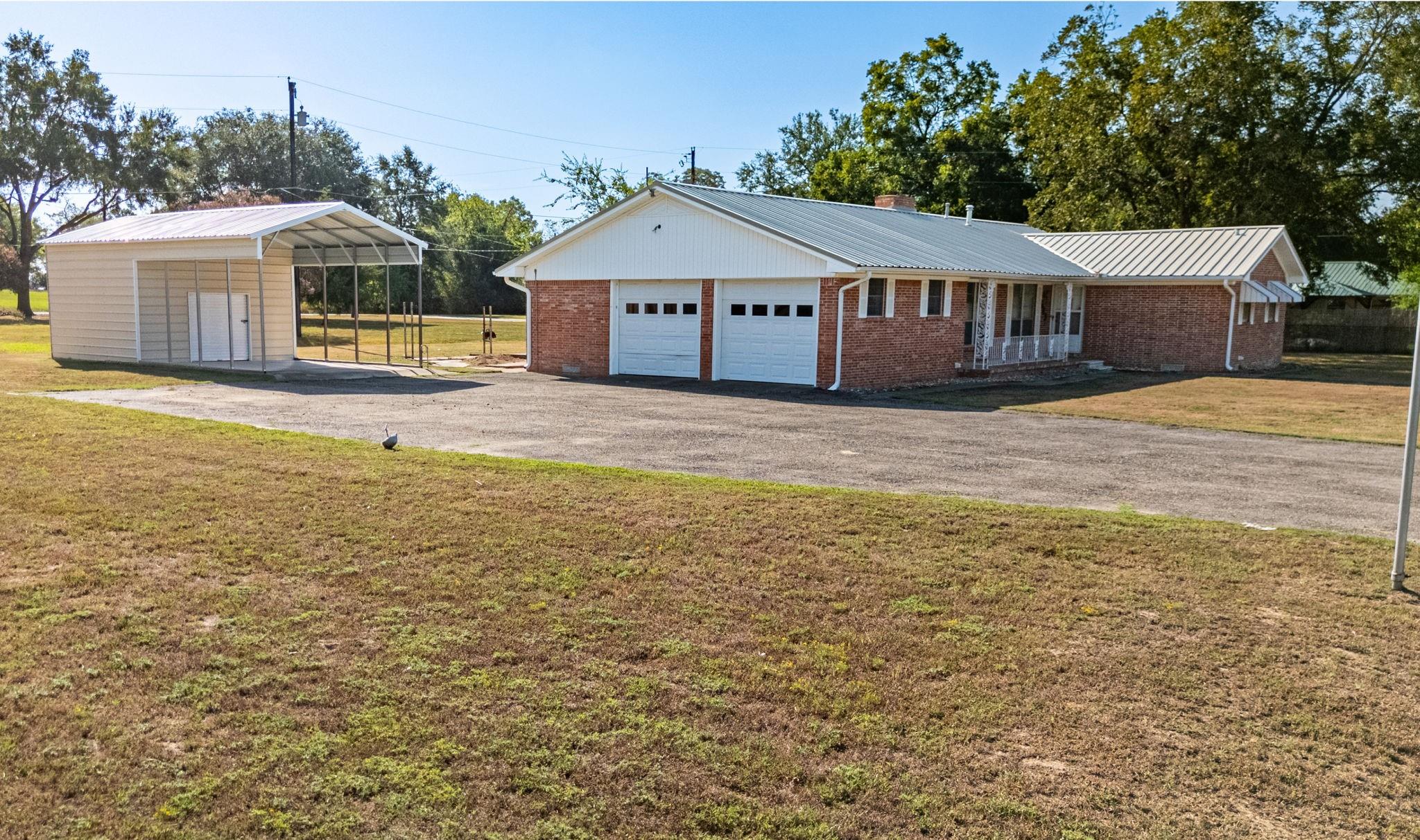 main property photo 39
