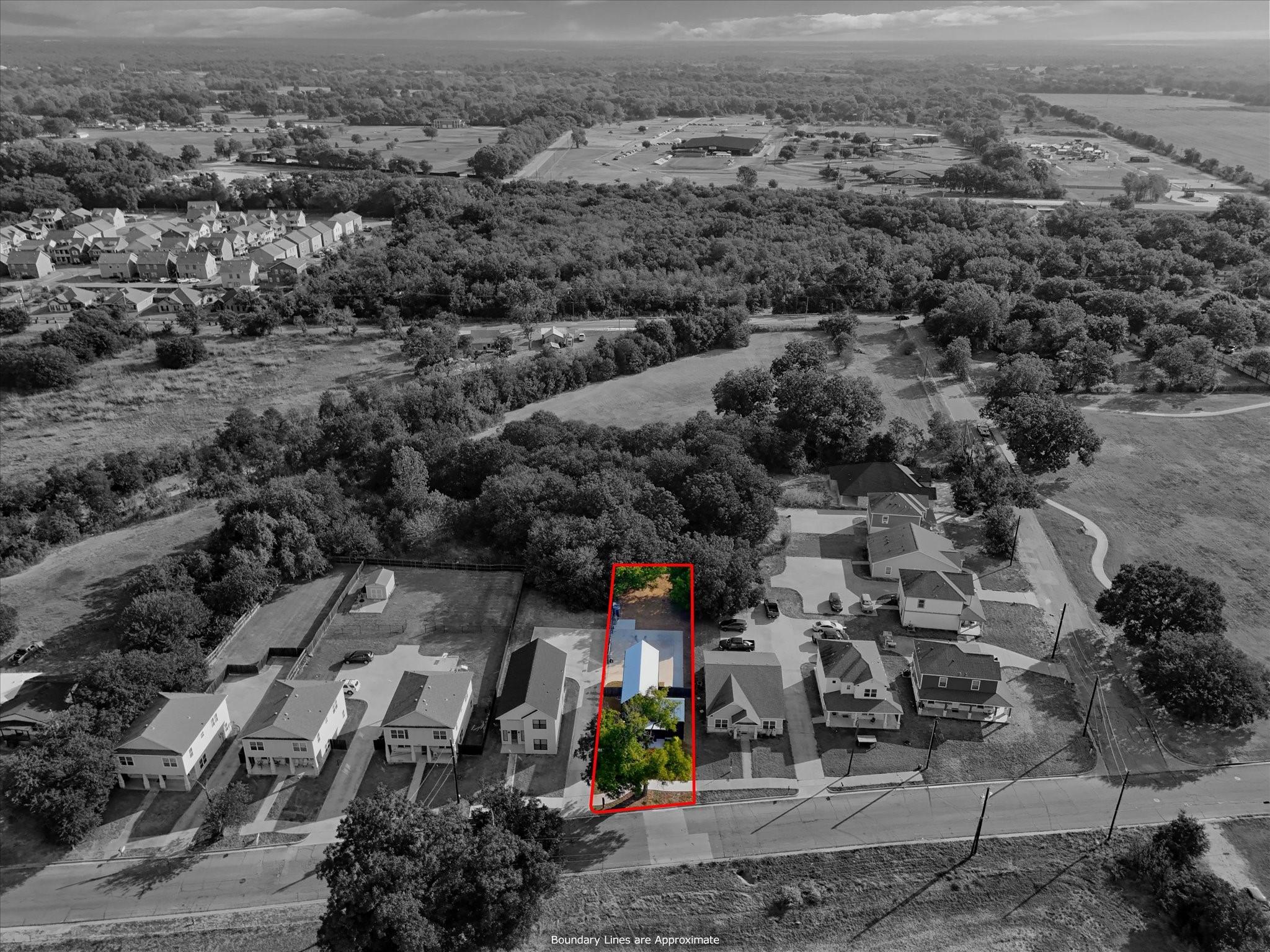 main property photo 28