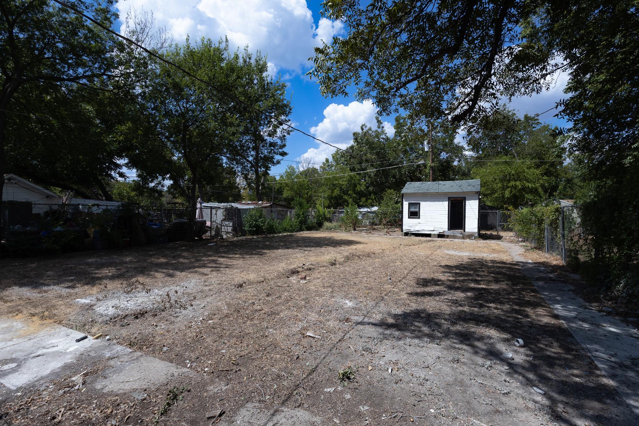 main property photo 25