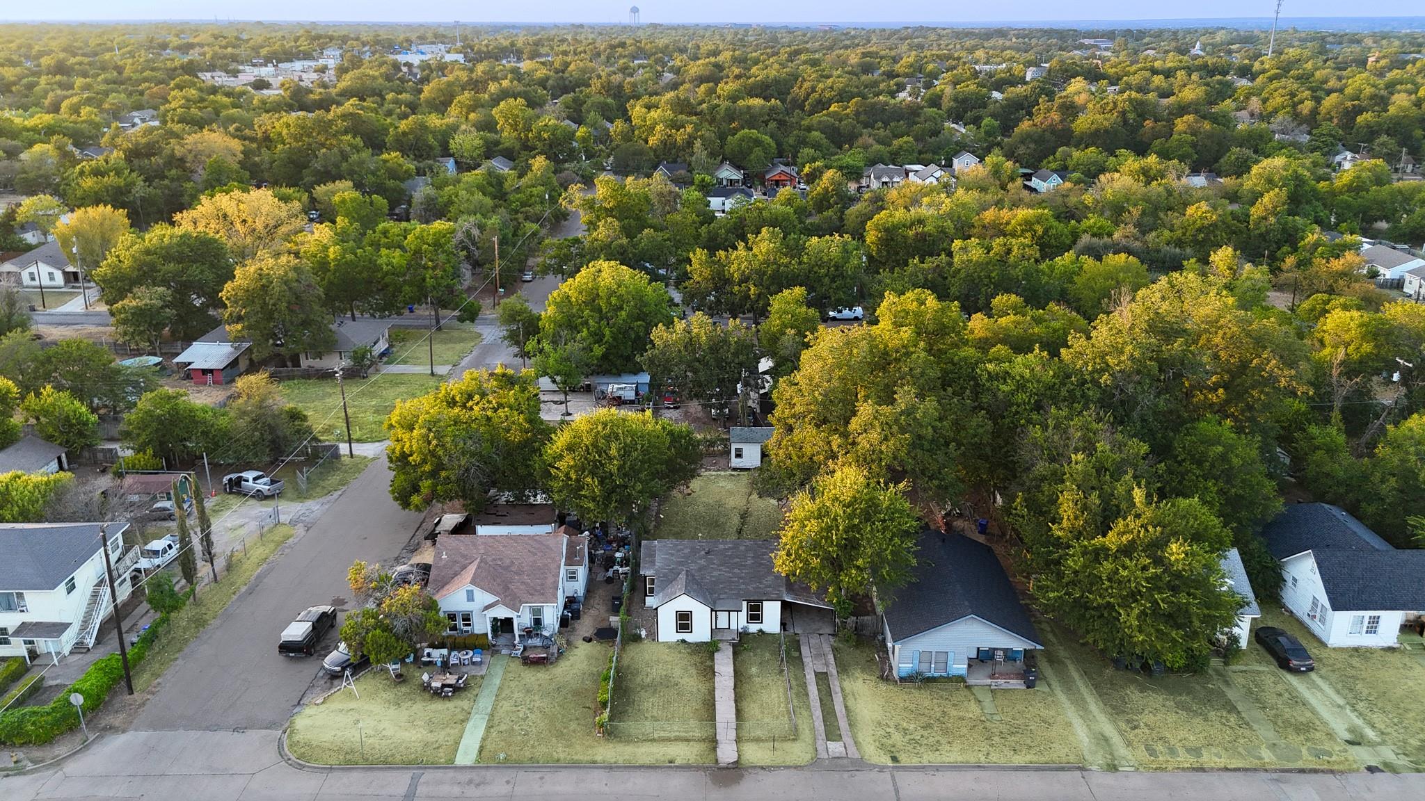 main property photo 32