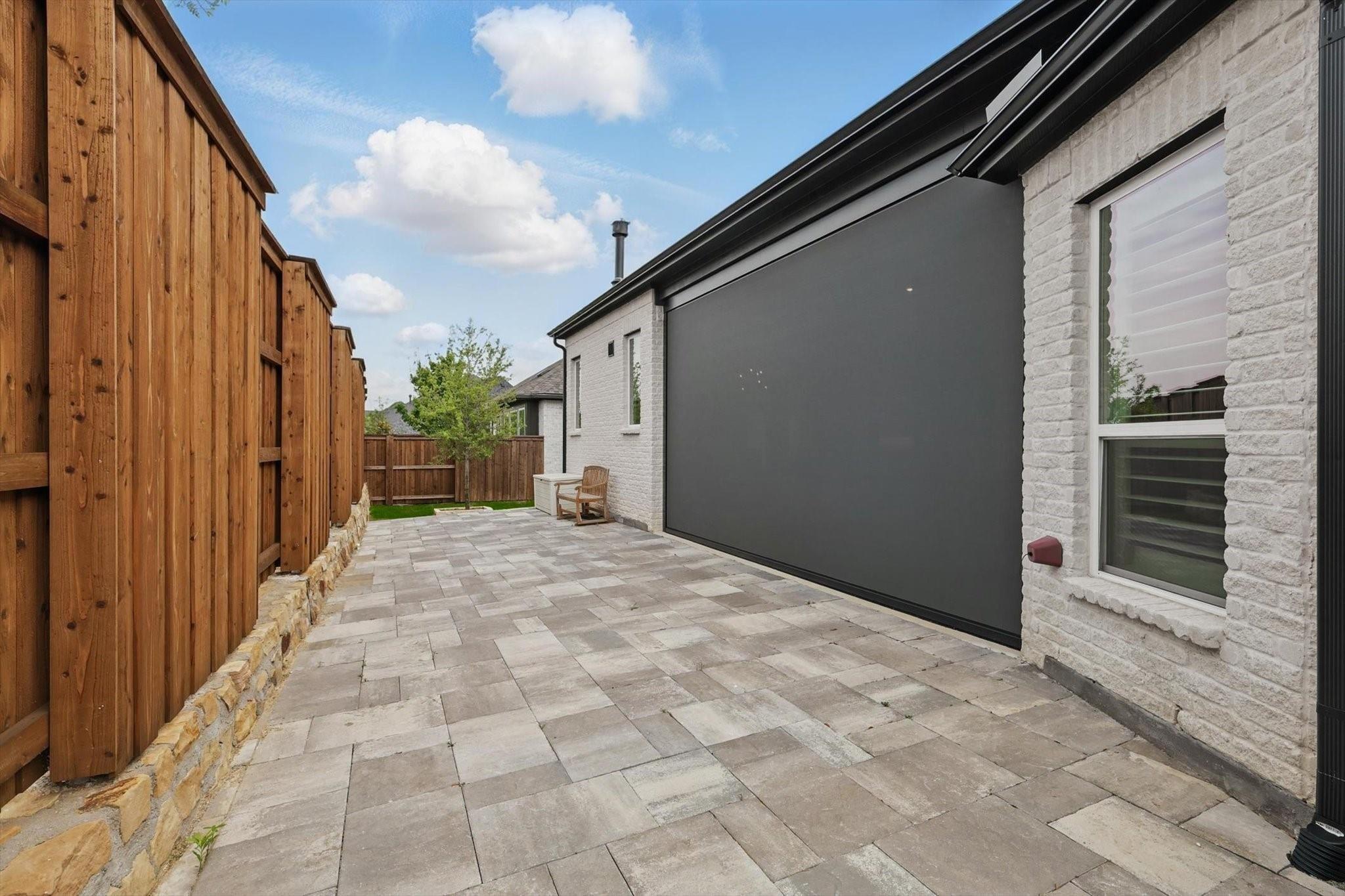 main property photo 31