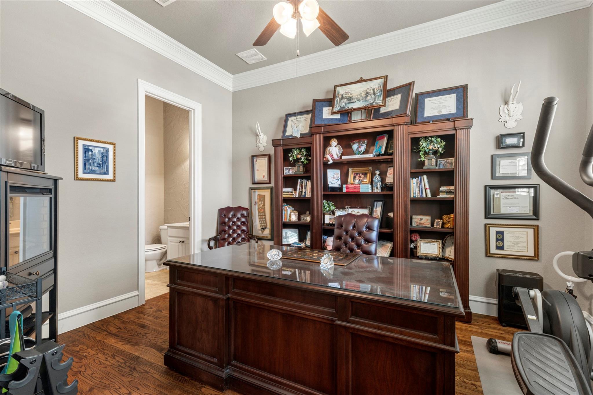 main property photo 6