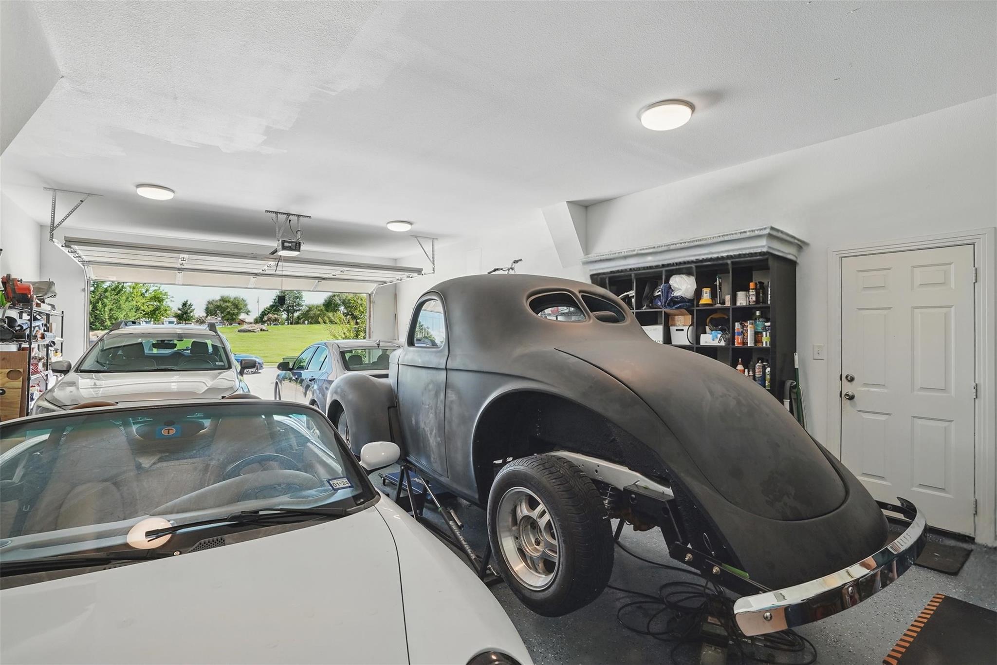 main property photo 25