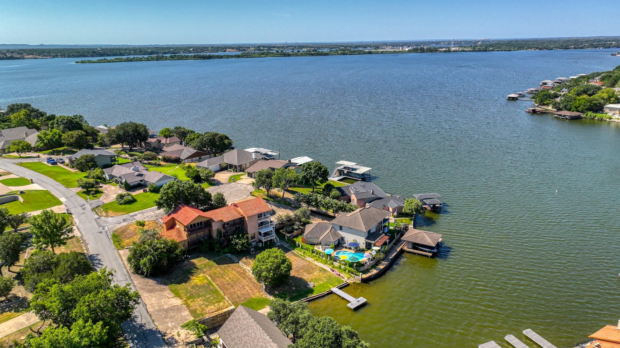 main property photo 35