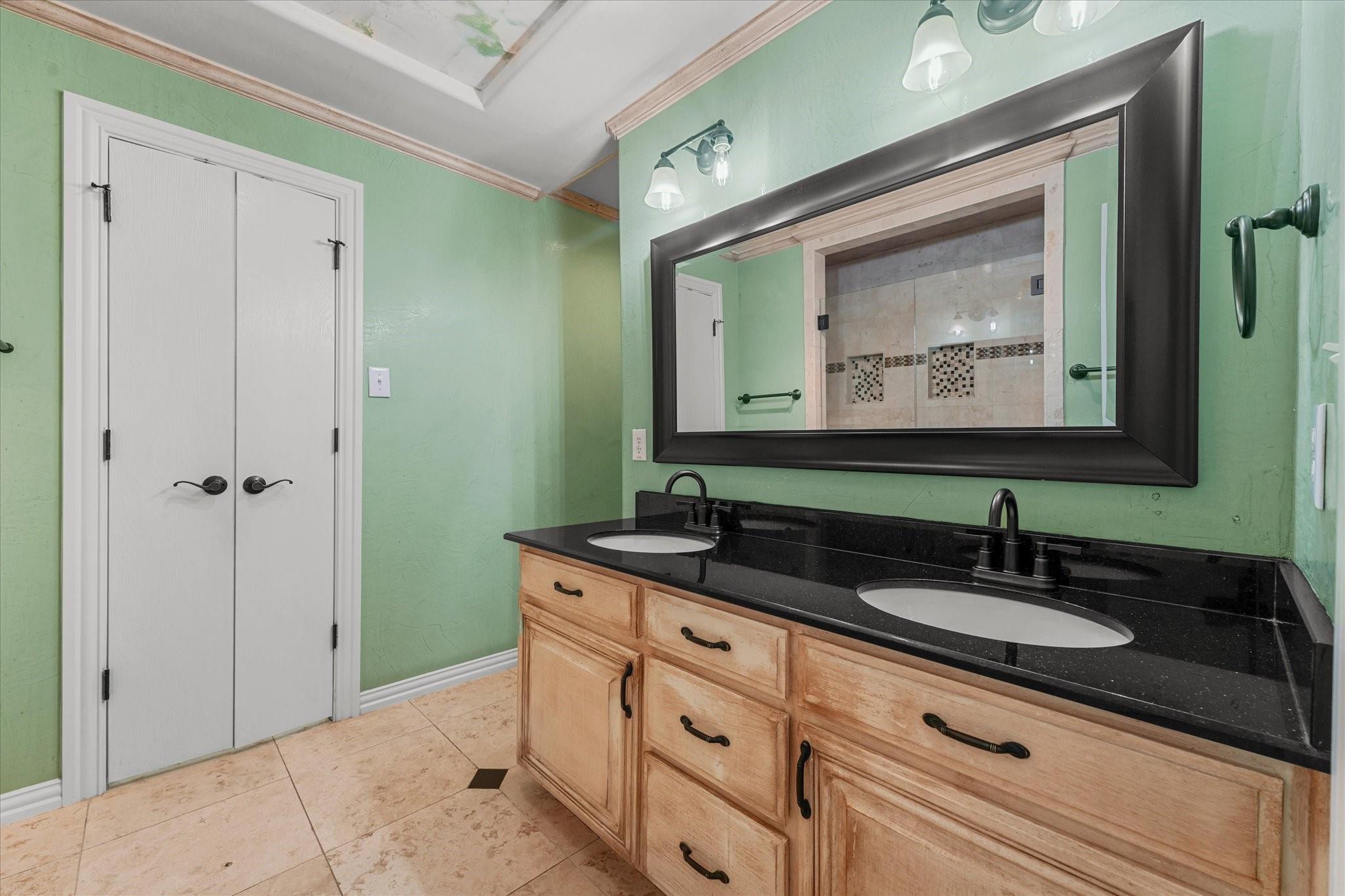 property viewer photo 23