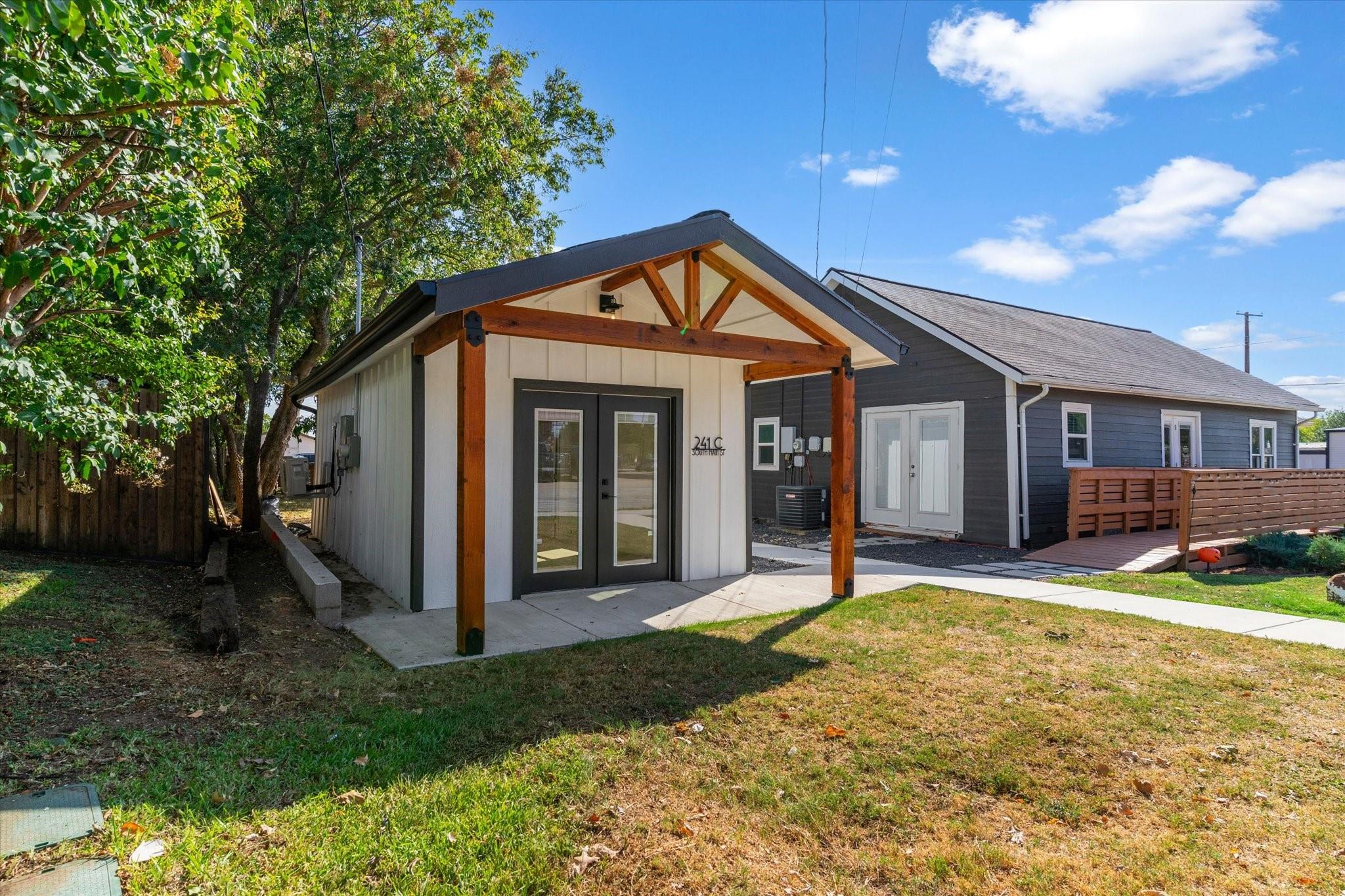 main property photo 2