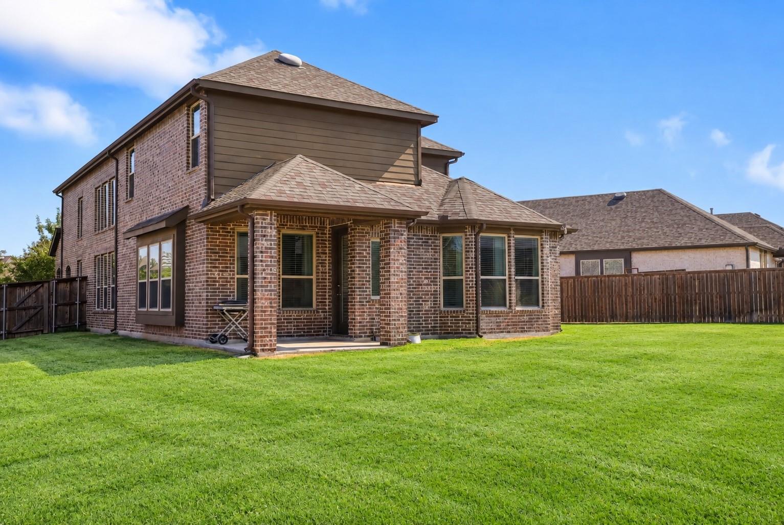 main property photo 26