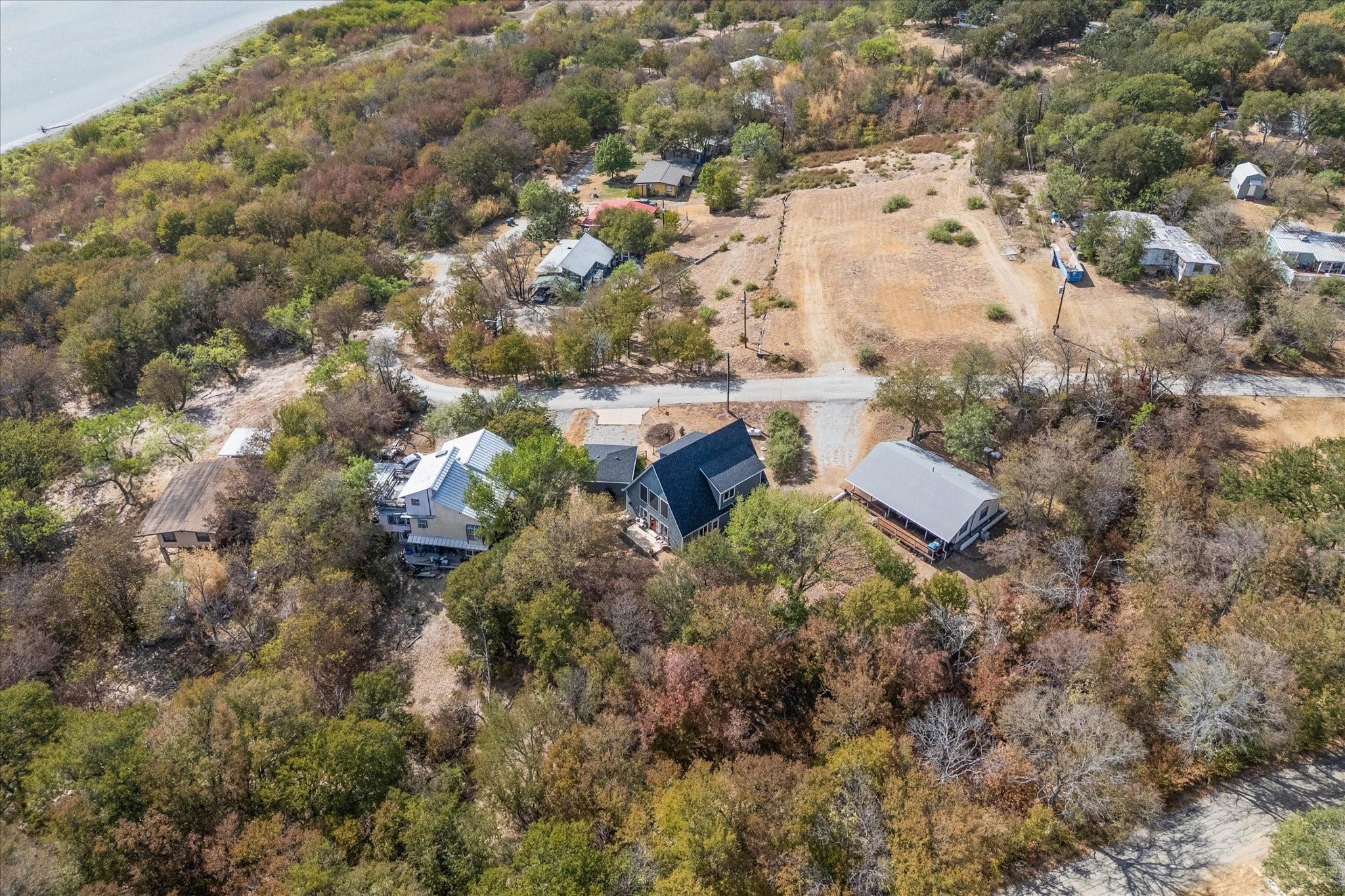 main property photo 33