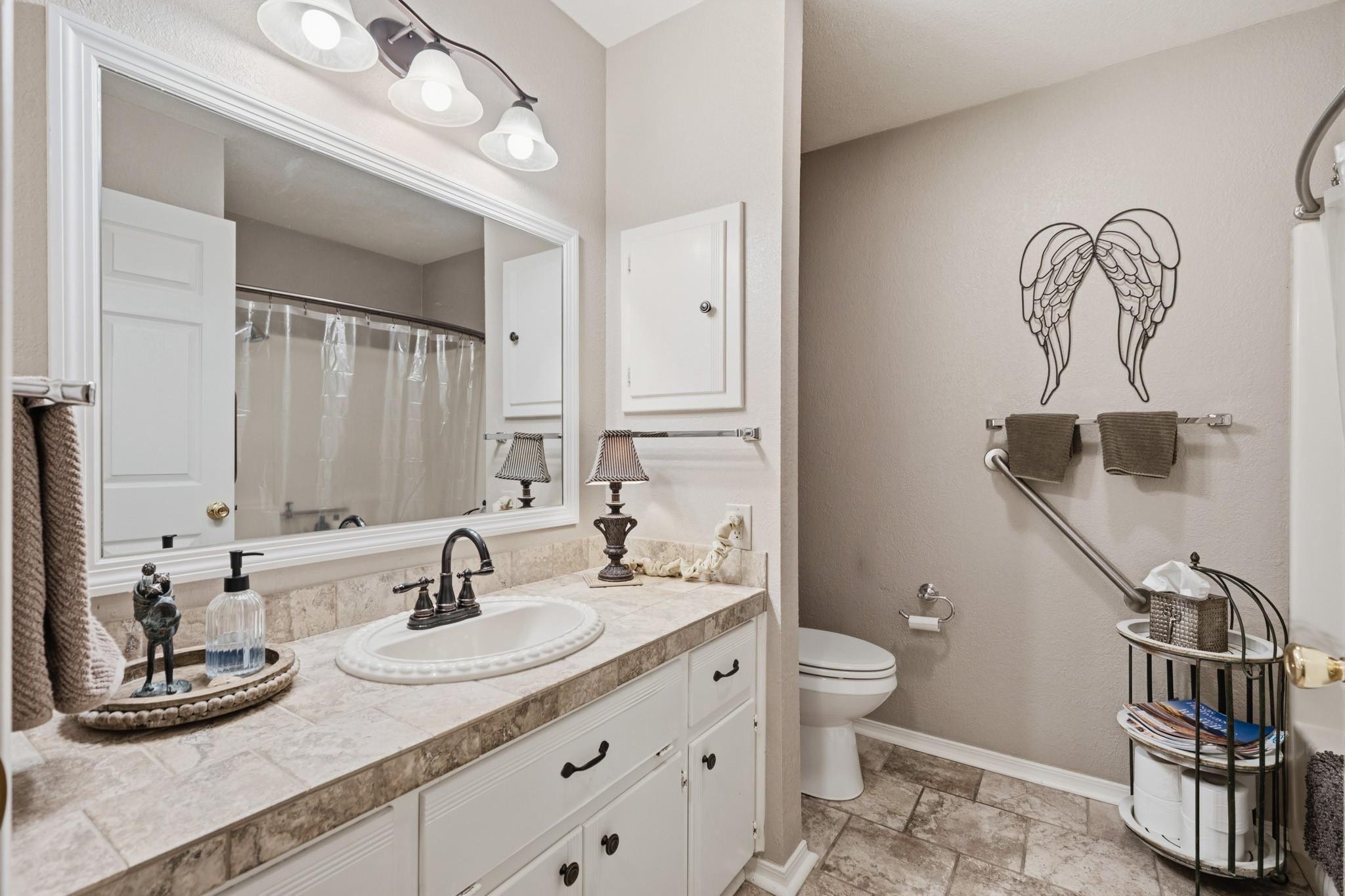 main property photo 17