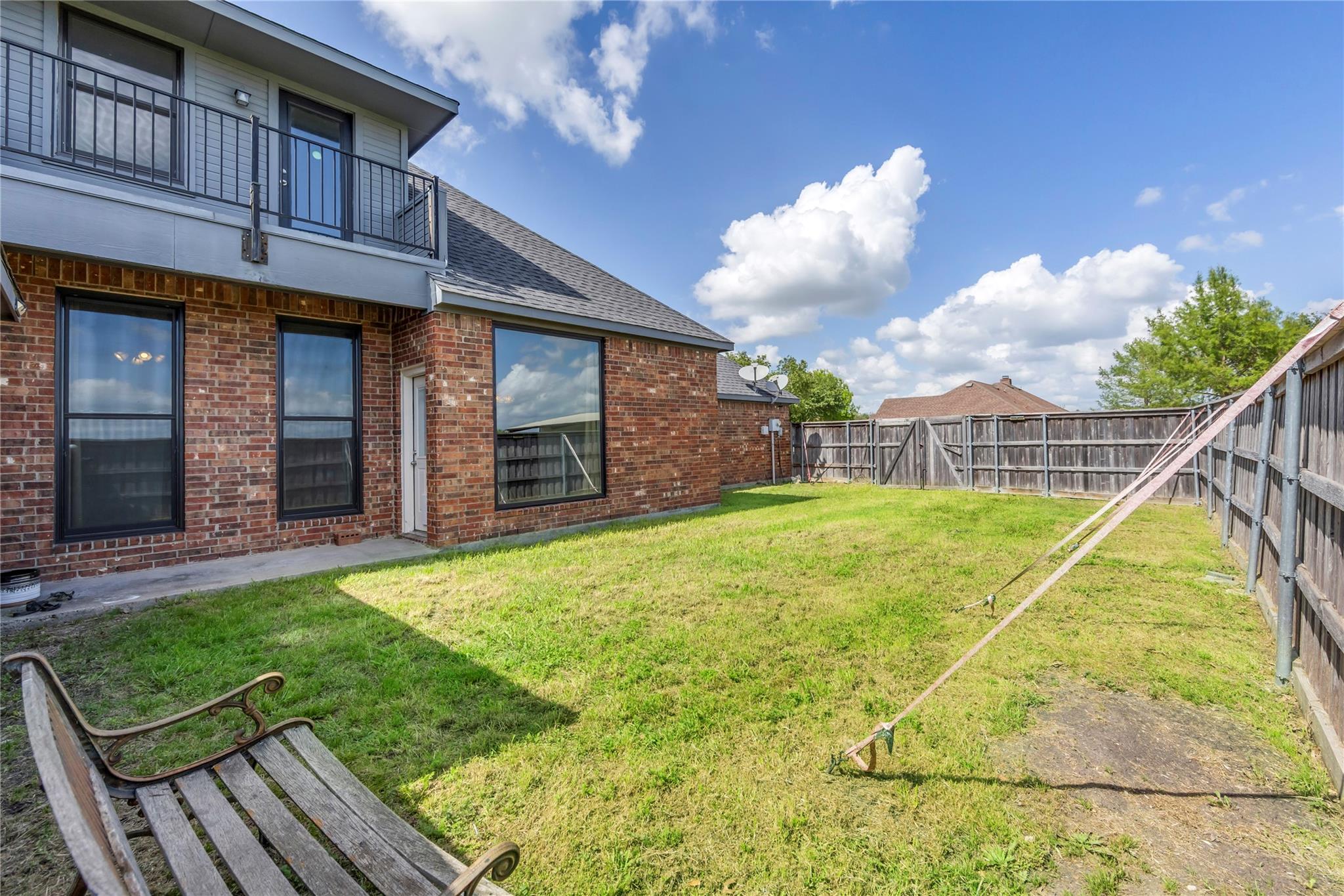 main property photo 27