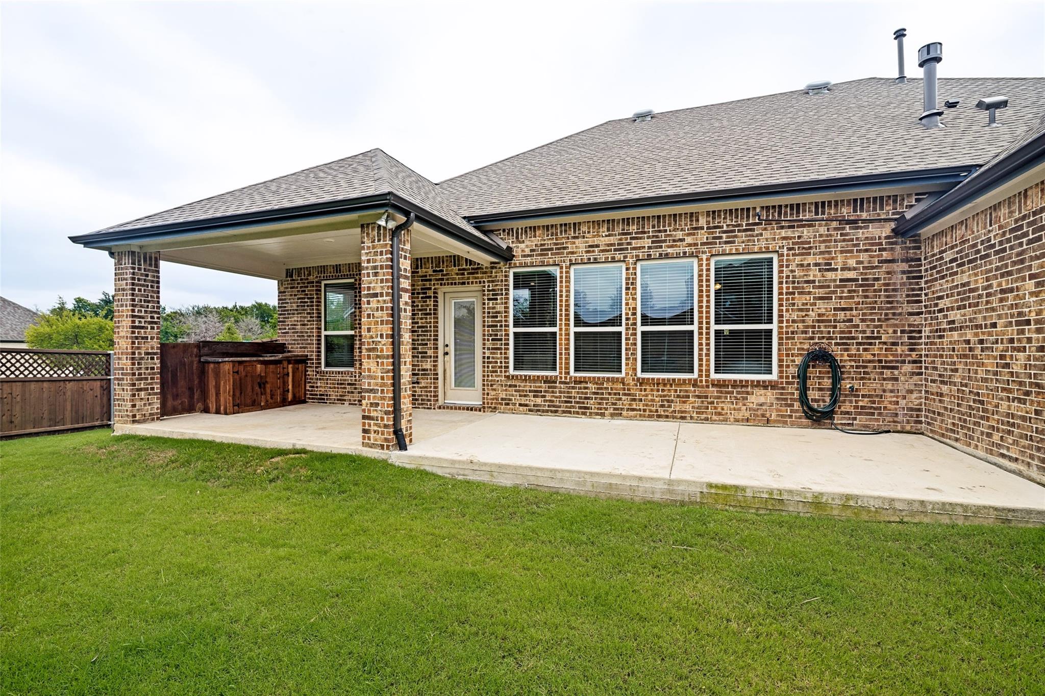 main property photo 20