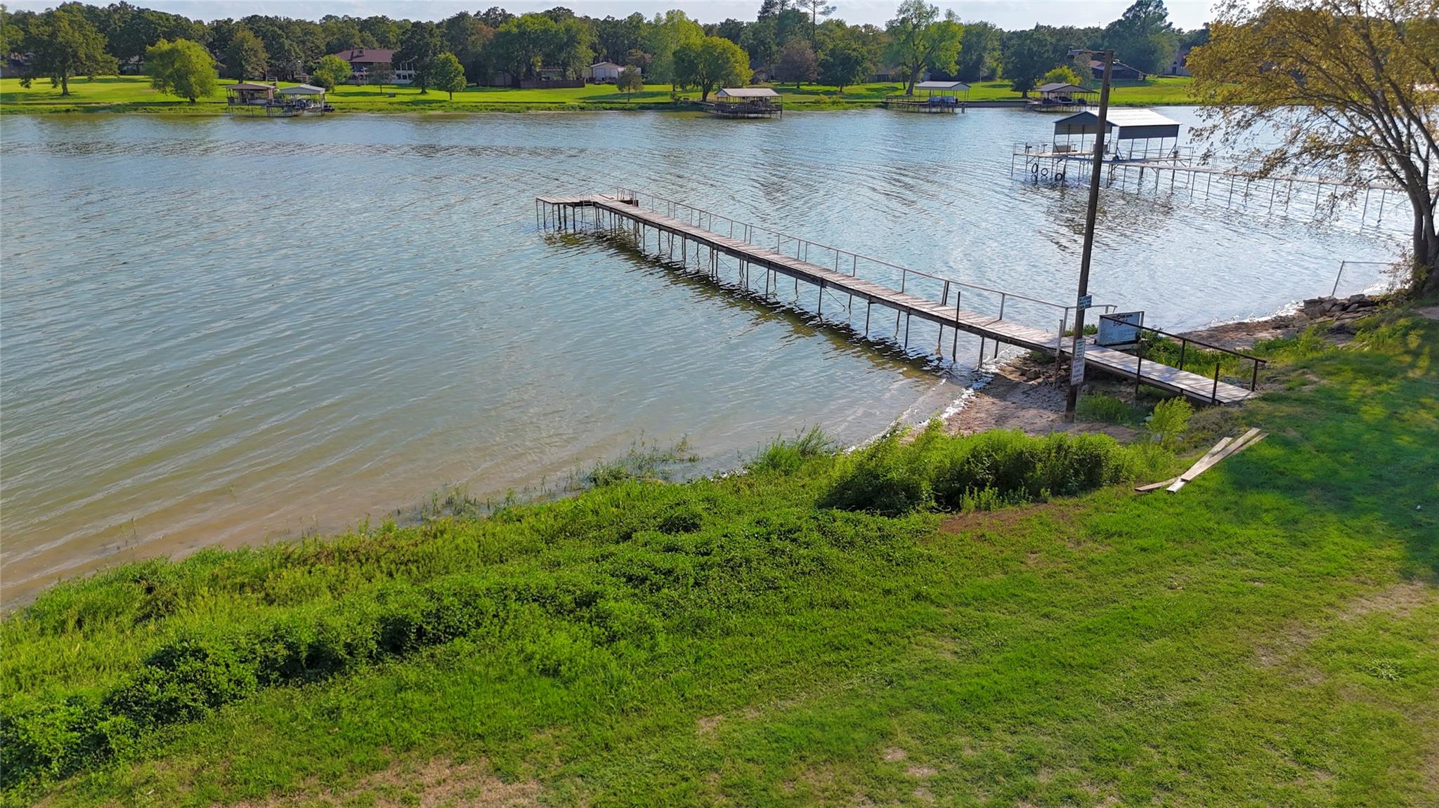 main property photo 25