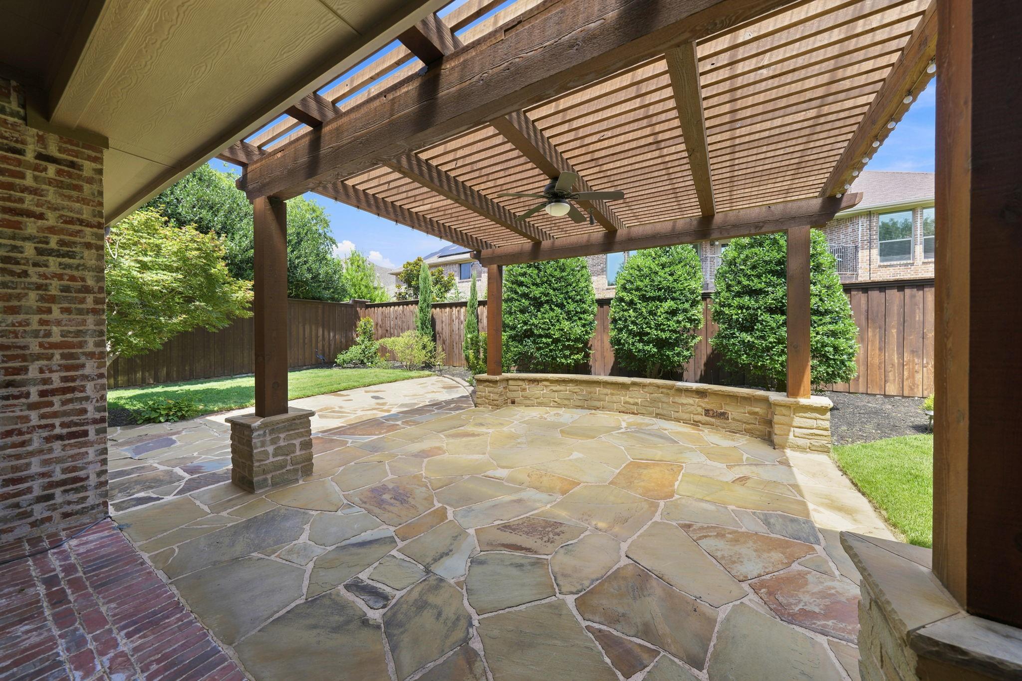 main property photo 32