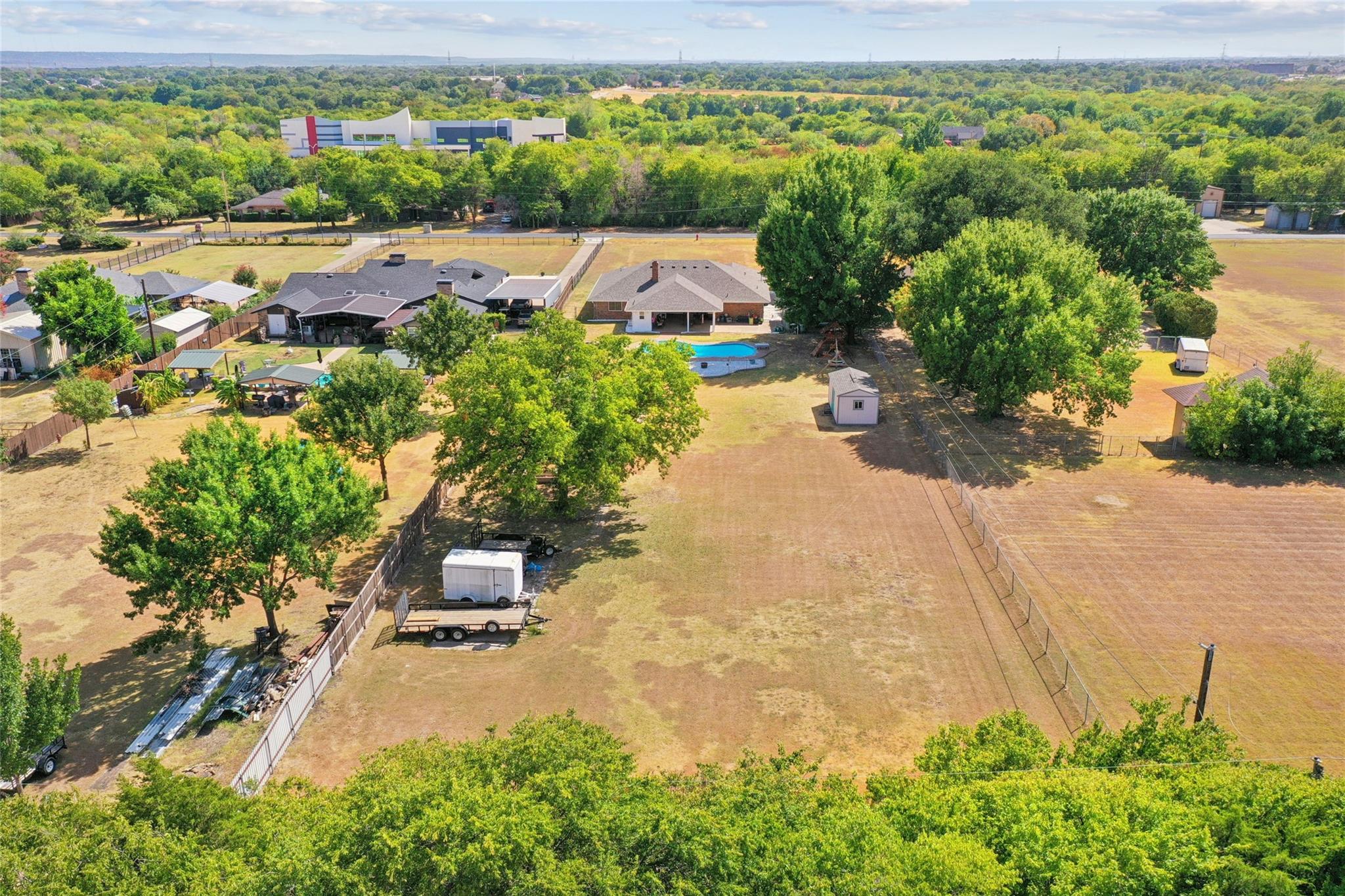 main property photo 35