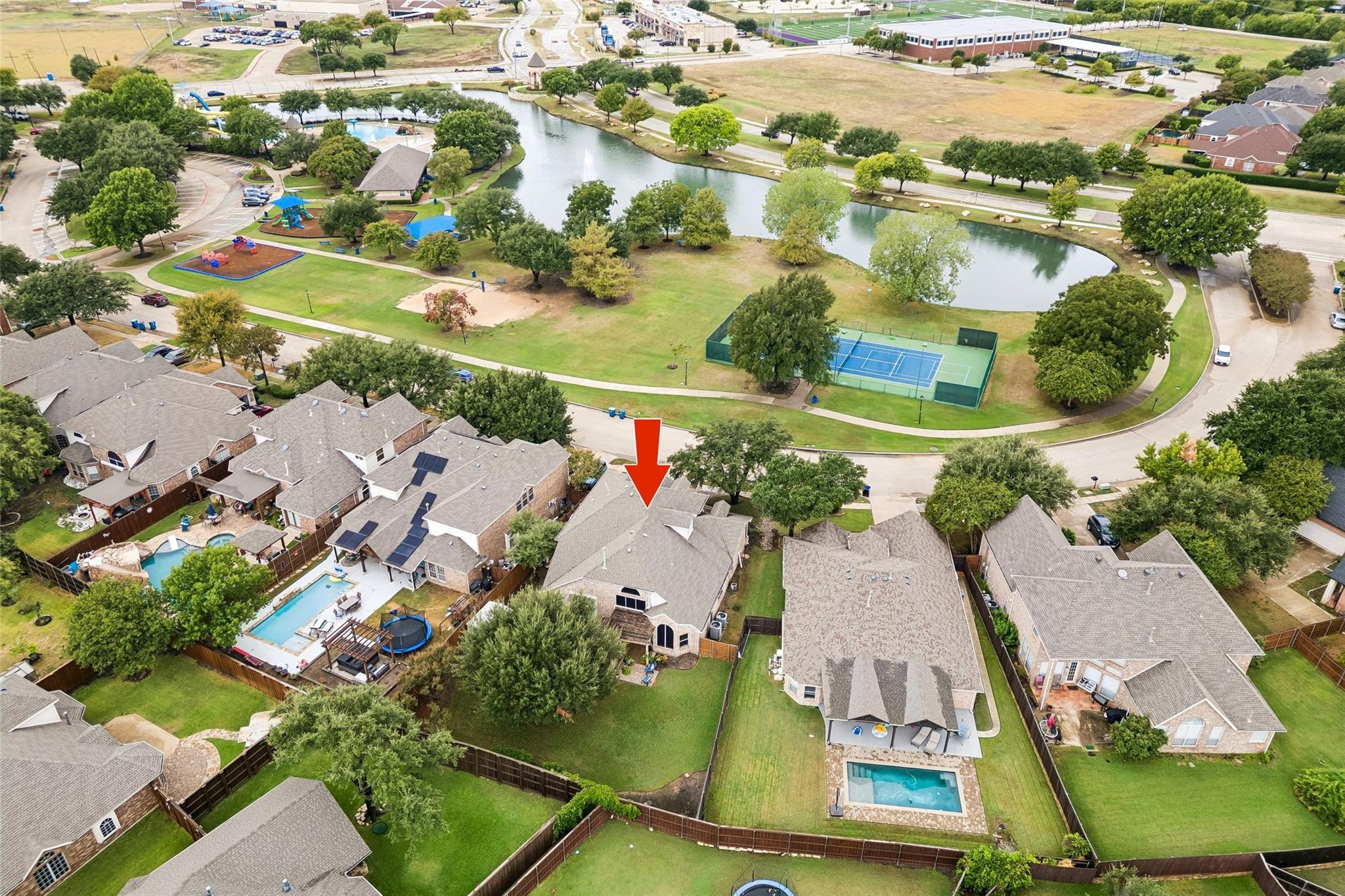 main property photo 30
