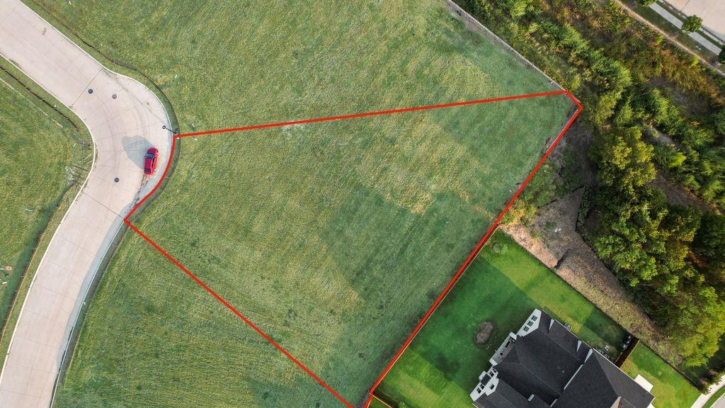 main property photo 10
