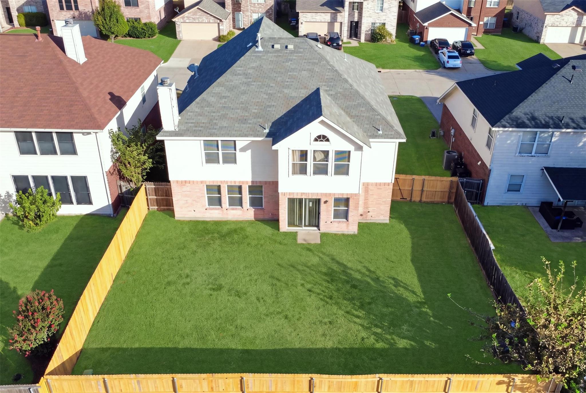 main property photo 27