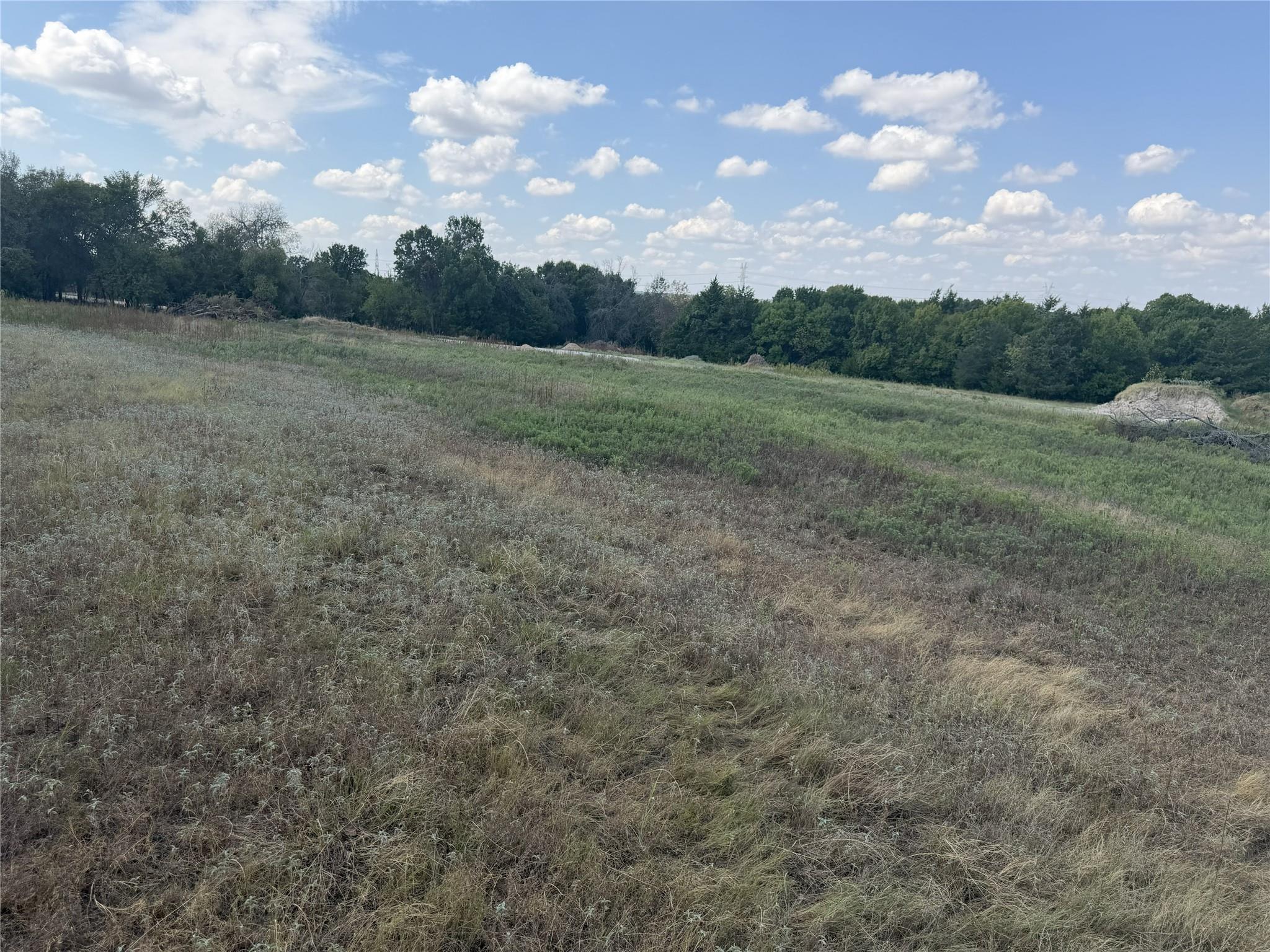 main property photo 11