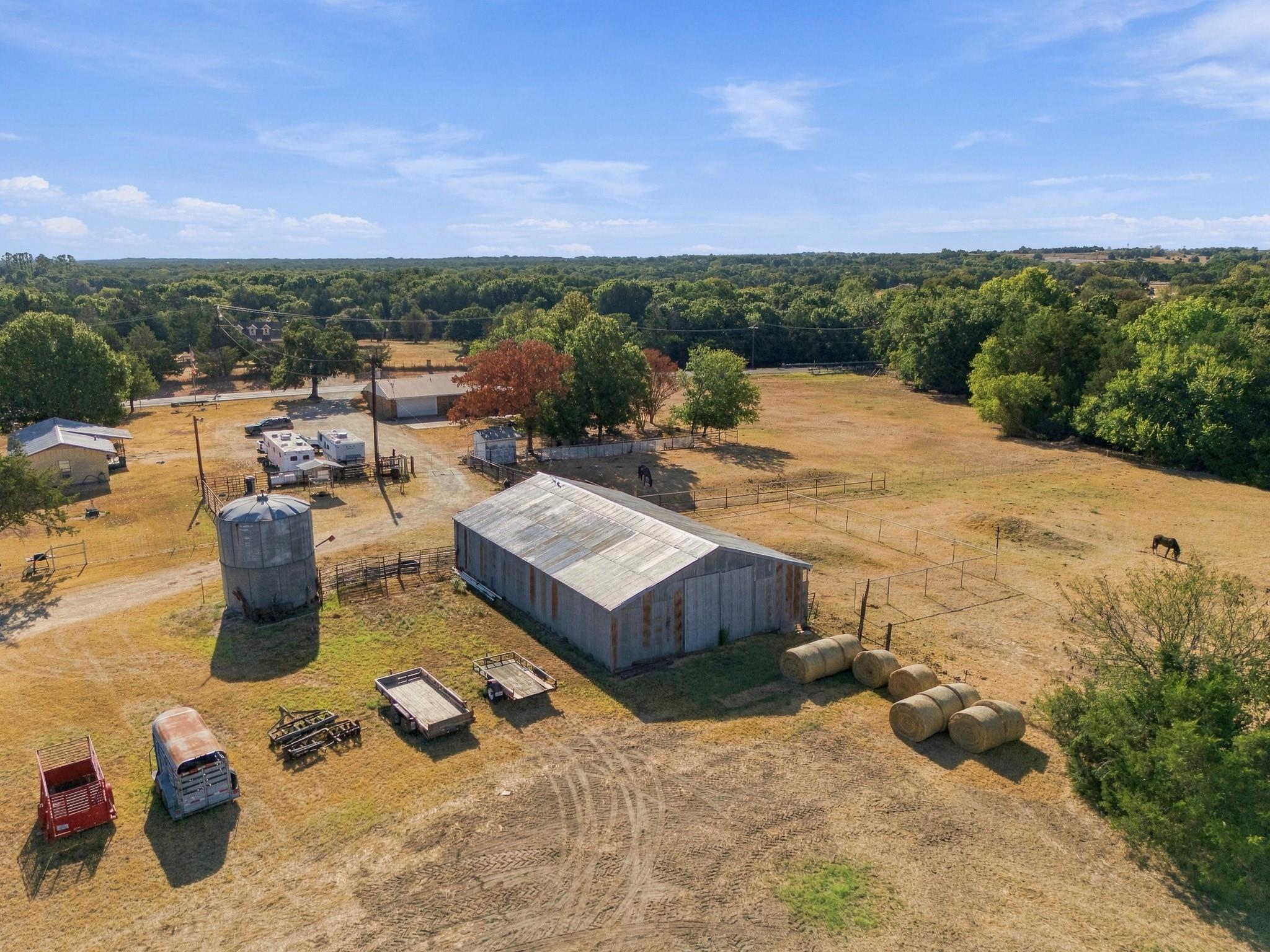 main property photo 12