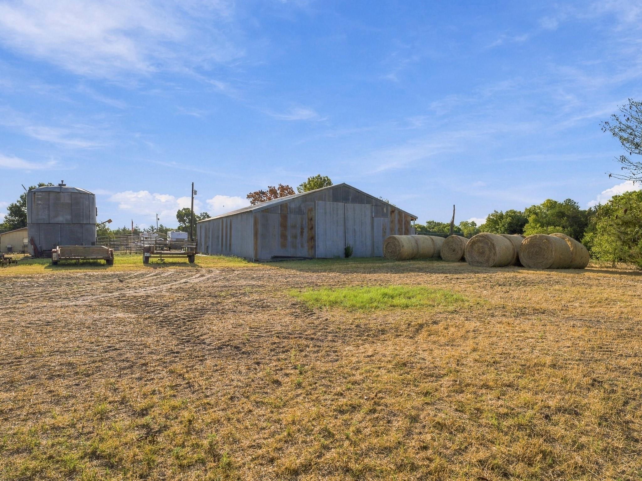 main property photo 21