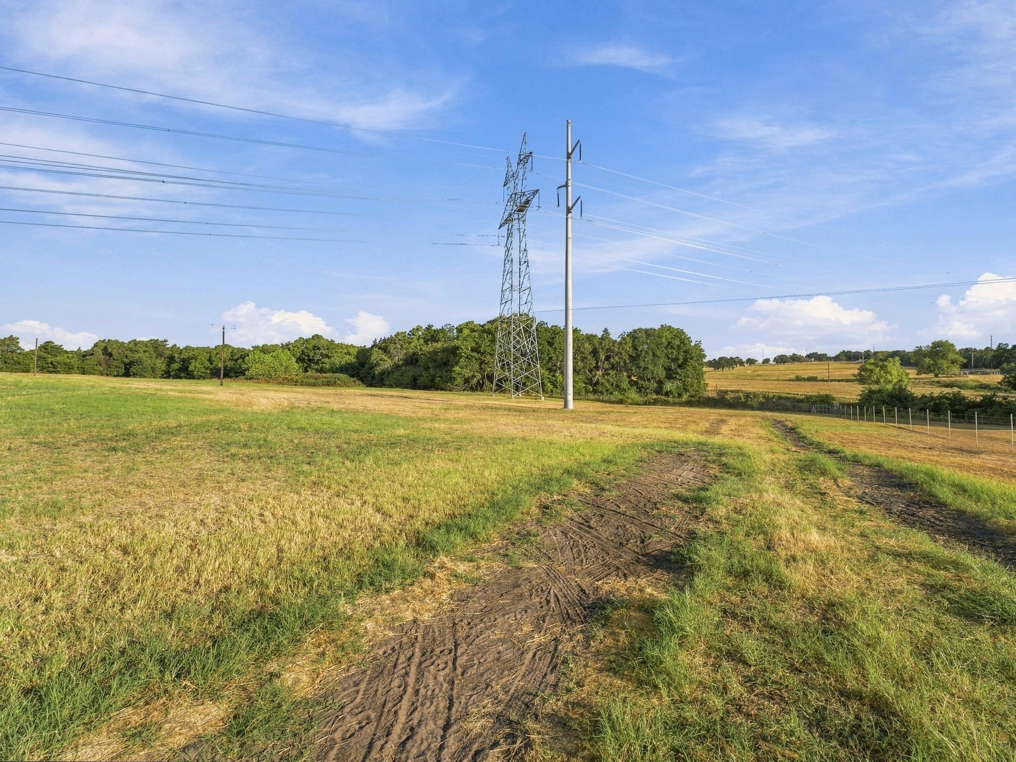 main property photo 22