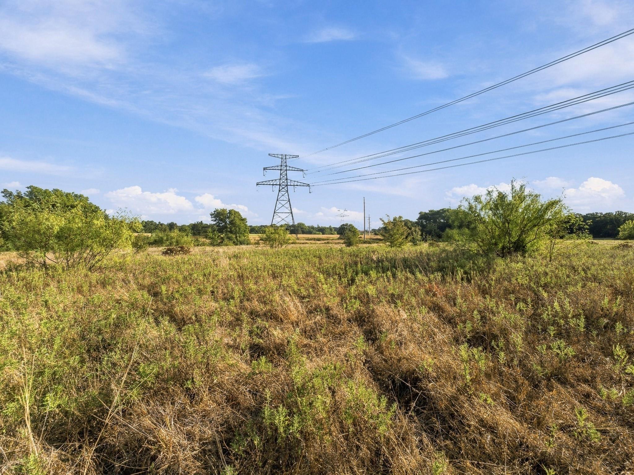 main property photo 32