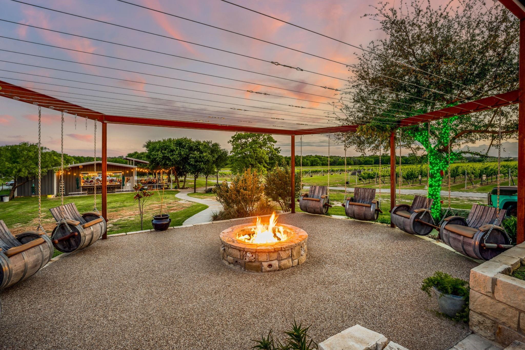 main property photo 13