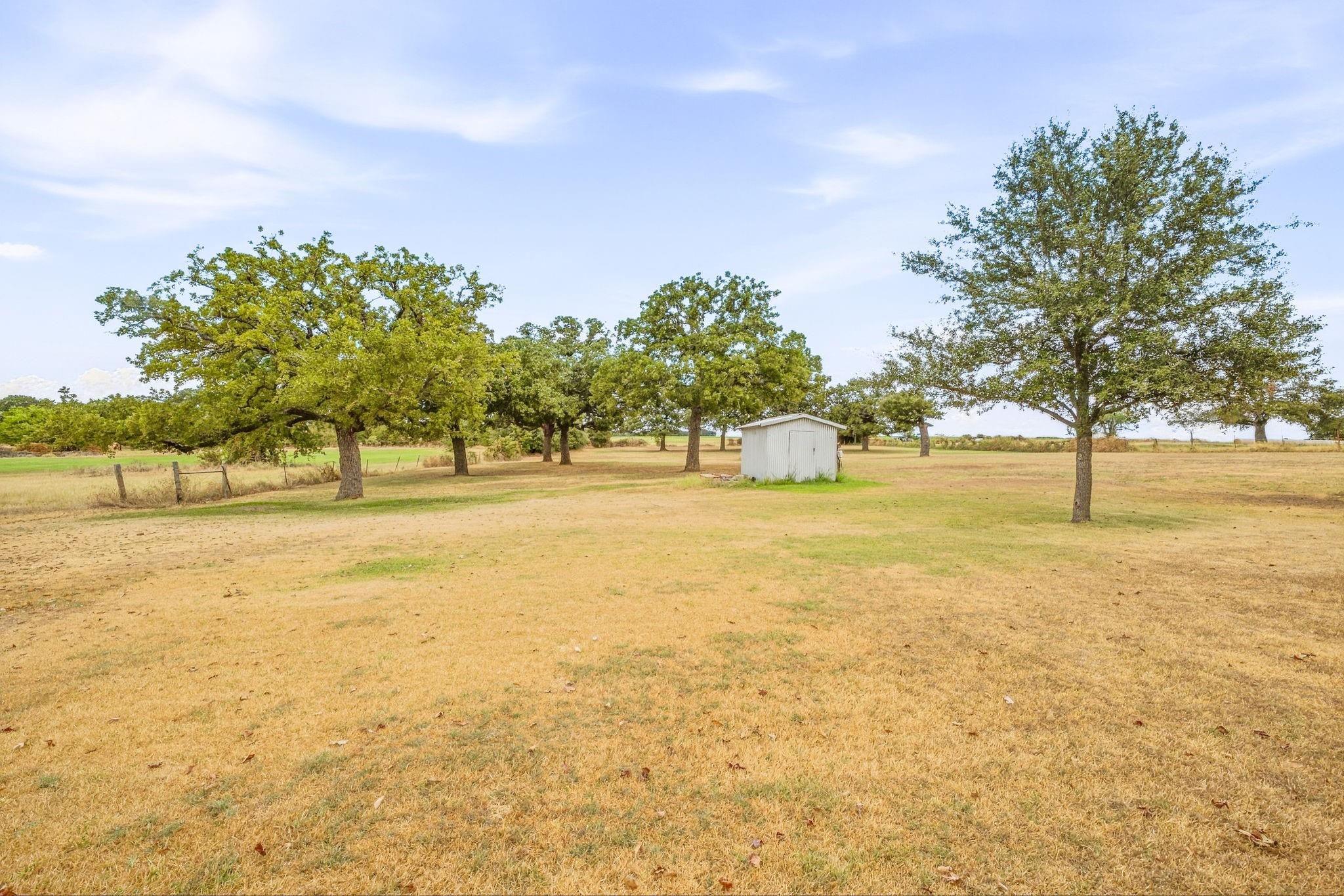 main property photo 26
