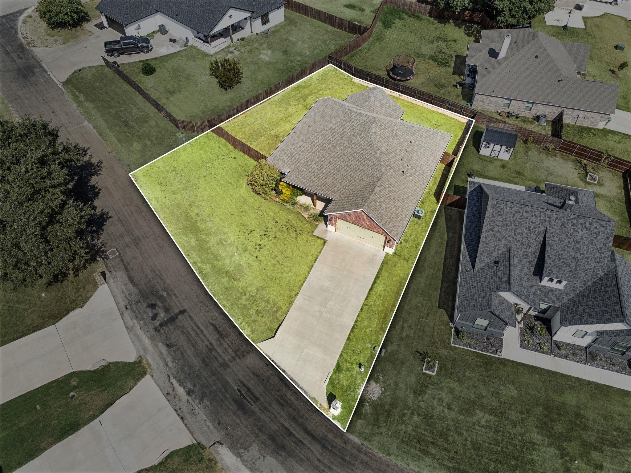 main property photo 13