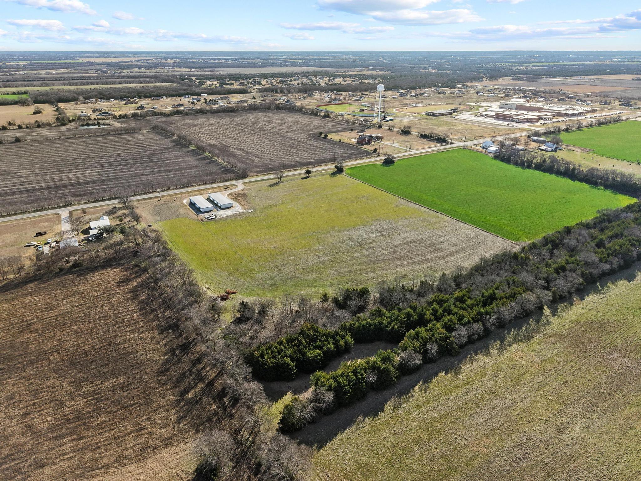 main property photo 15