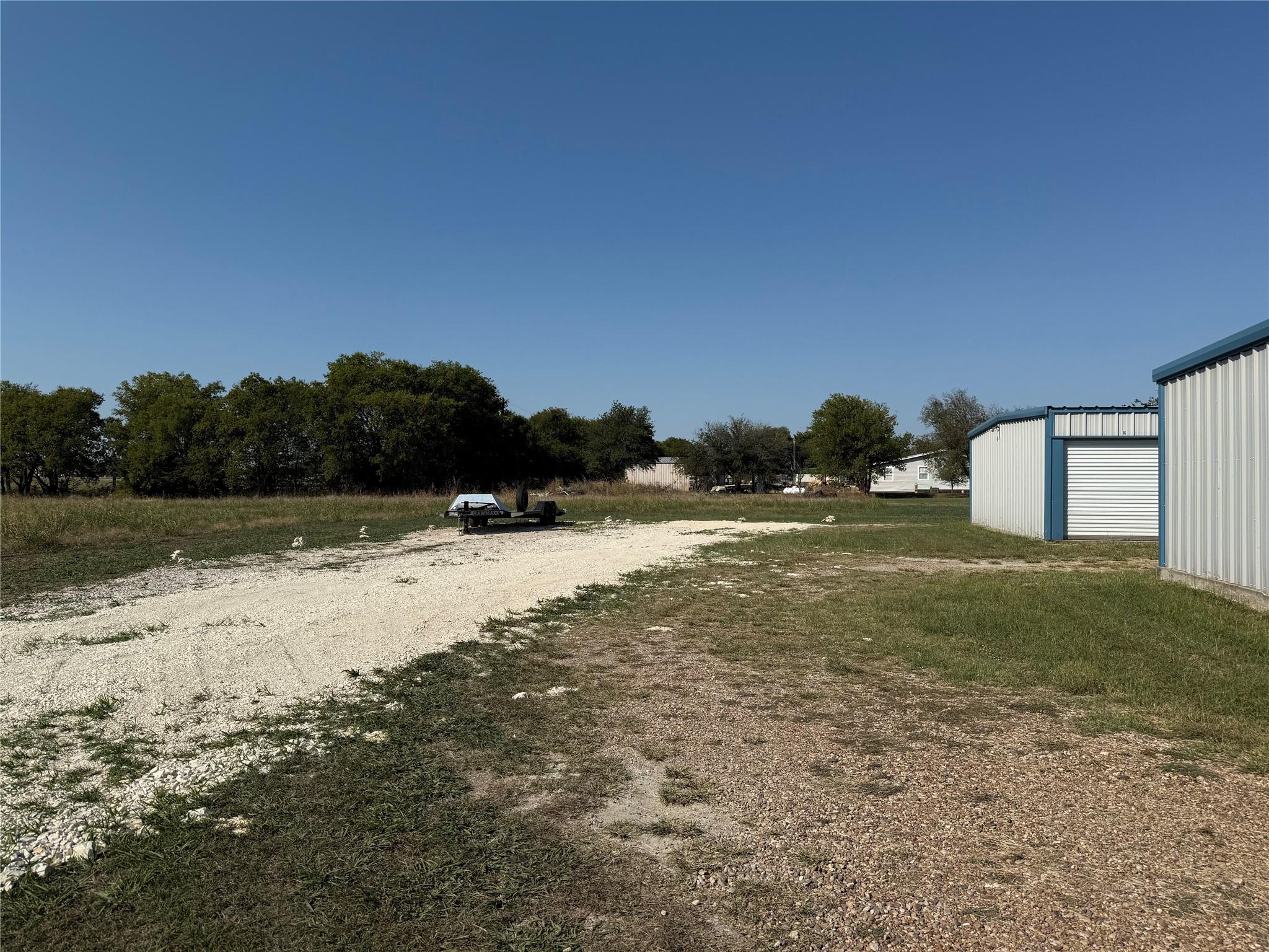 main property photo 23