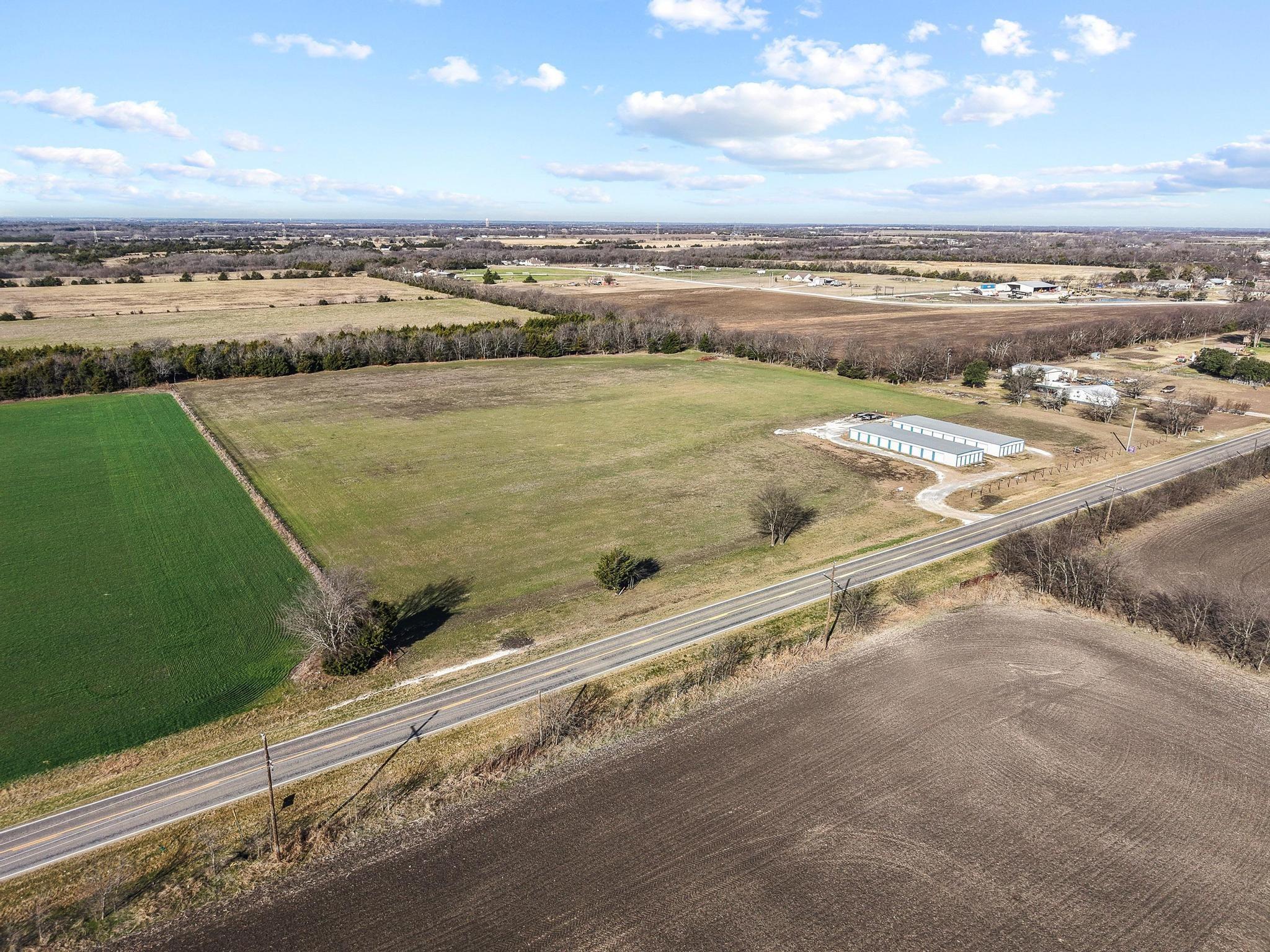 main property photo 8