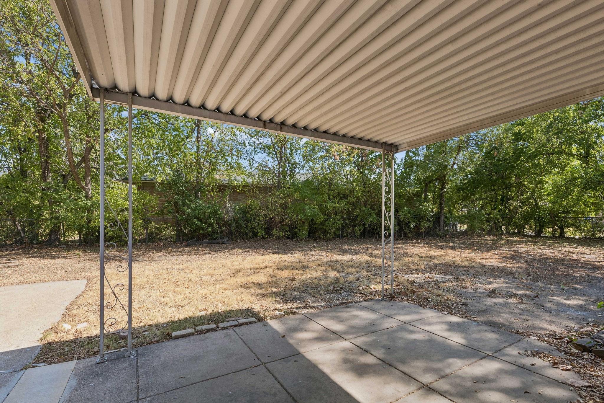 main property photo 23