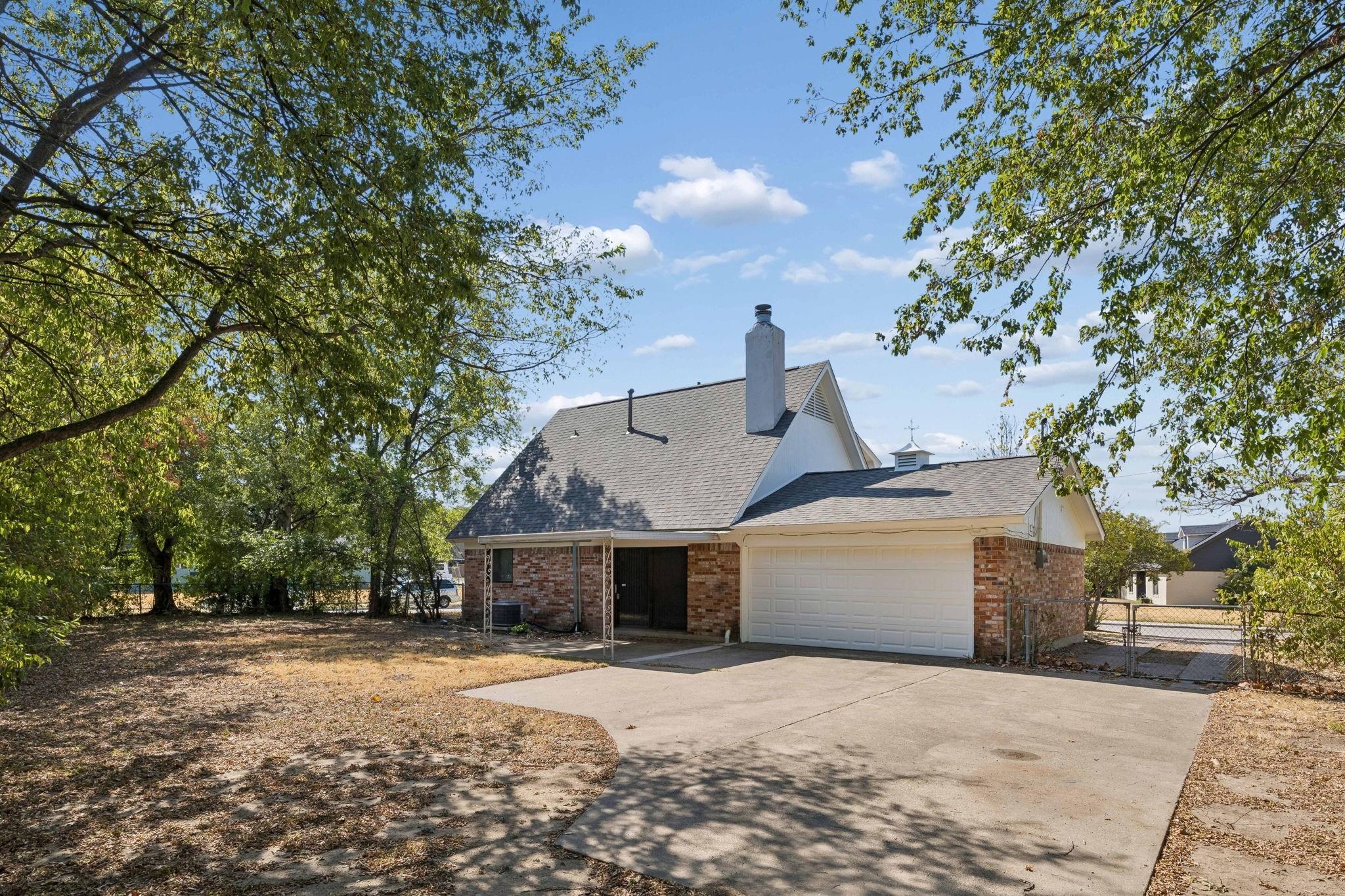main property photo 25