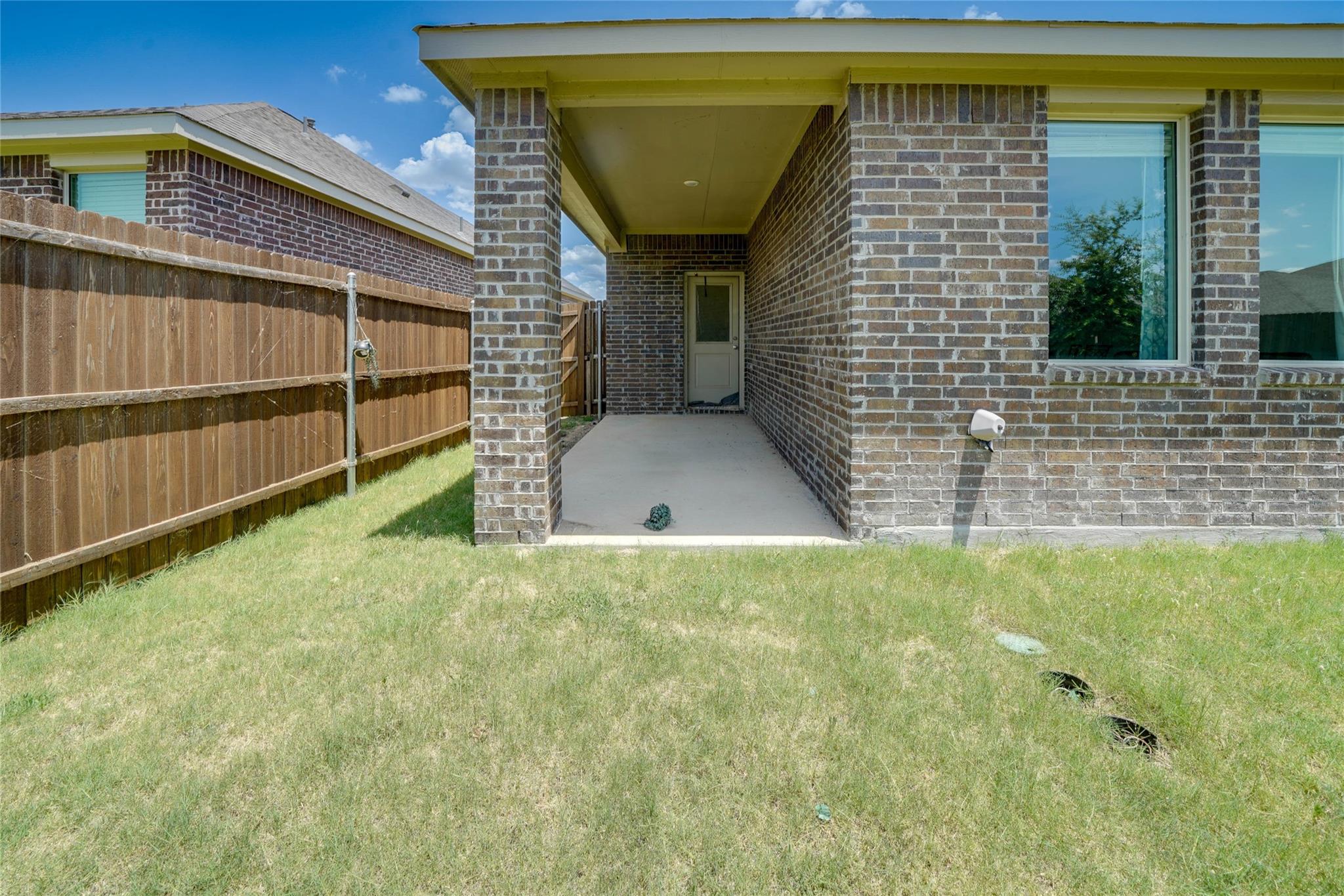 main property photo 16