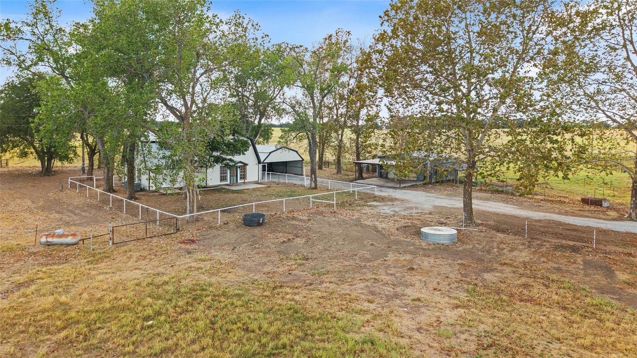 main property photo 32