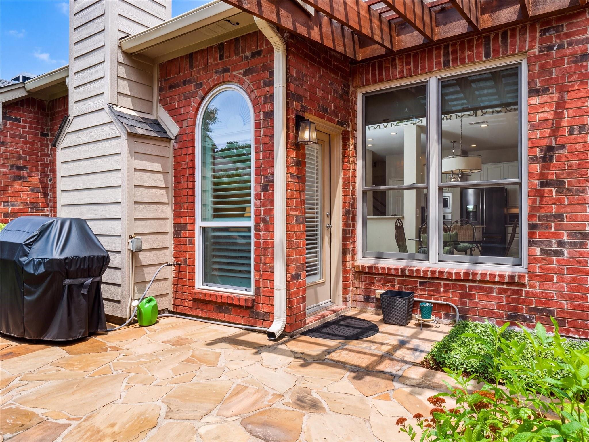 main property photo 36