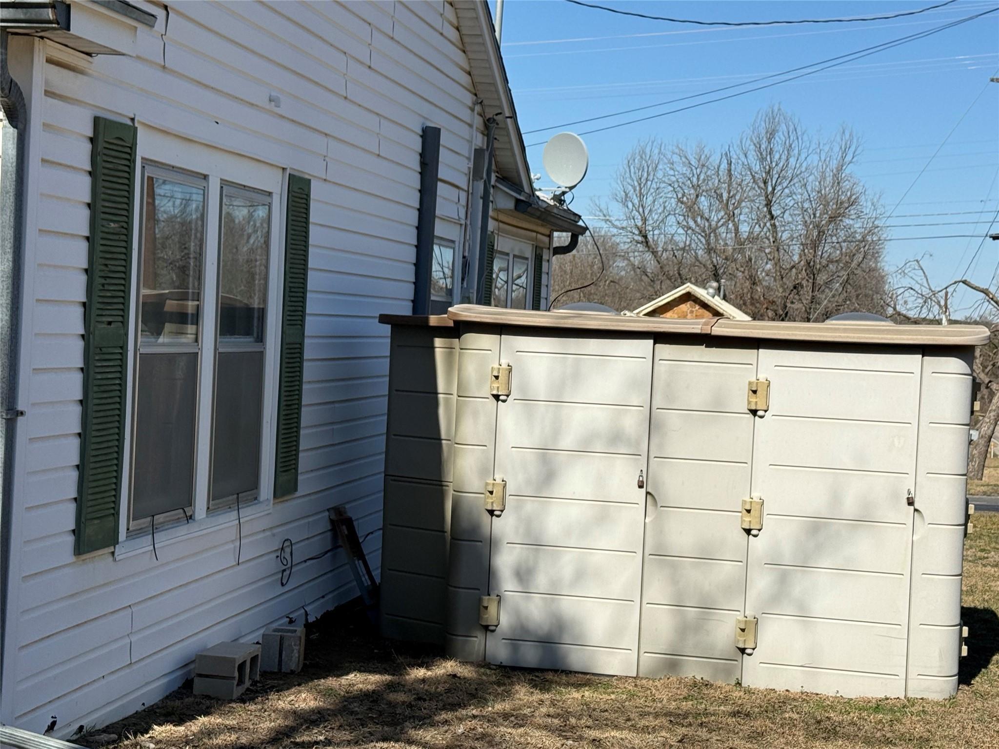 main property photo 24